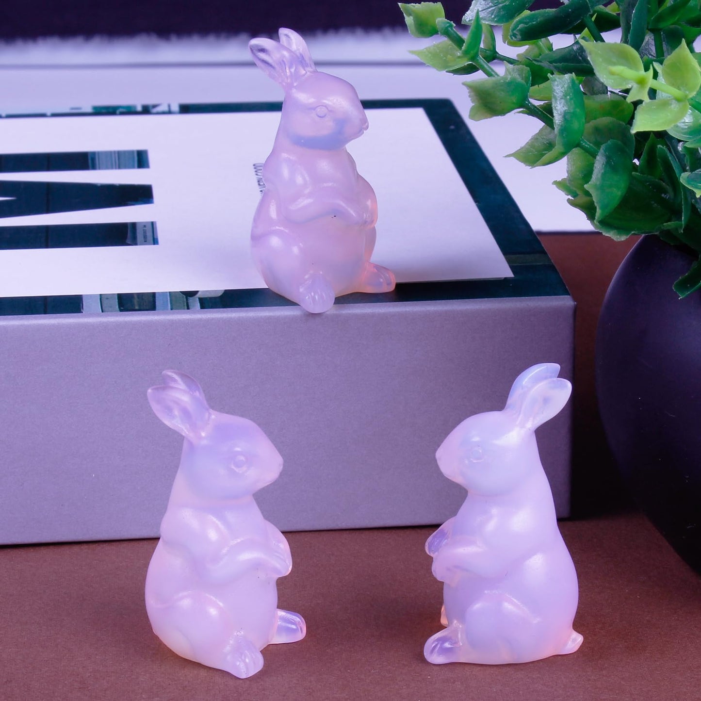 Ytbeoxk 2 Inch Crystal Bunny Decor,Pink Opal Bunny Statue,Easter Crystal Rabbit Figurine,Hand-Carved Healing Gemstone for Wellness.A Meditation Gift for Women and Wisdom to Home and Office.