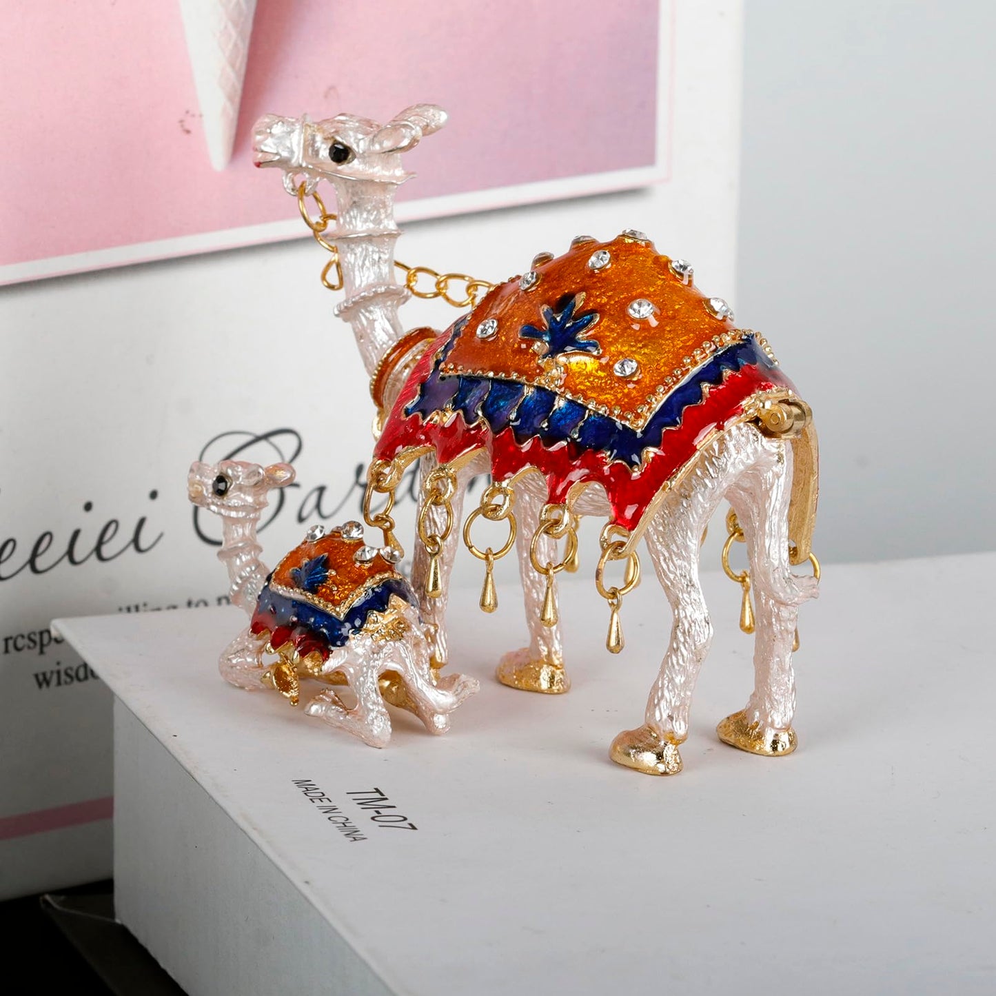 SEVENBEES Hand-Painted Mother-Son Camels Hinged Trinket Box Decoration - Unique Animal Figurine Collectible Gift with Enameled Crystals,Rings, Earrings Storage for Home Decor