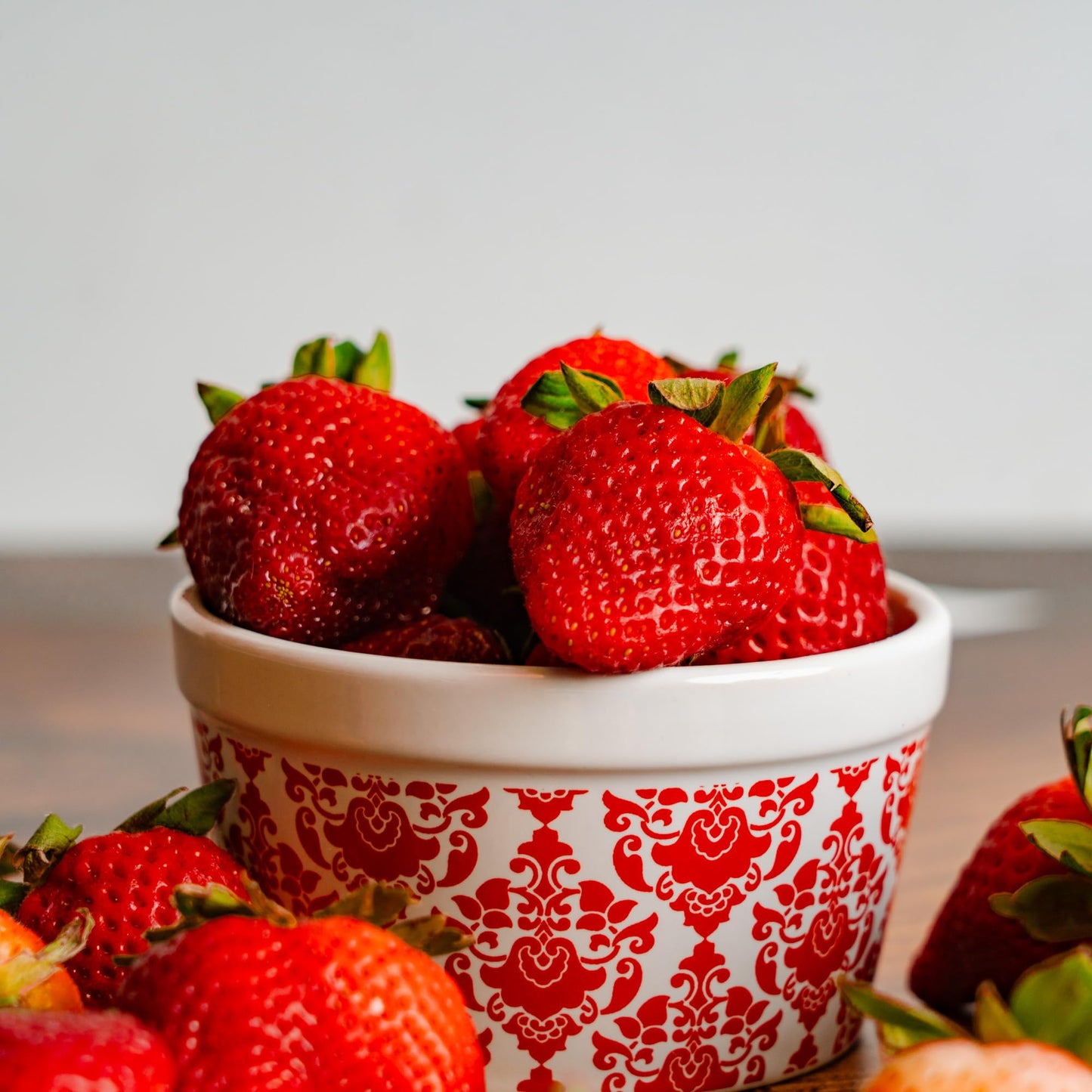 Perfect Plants Eversweet Everbearing Strawberry 1 Gallon | Live Fruit Bush for Sweet Berries All Summer Long | Perfect for Home Gardens