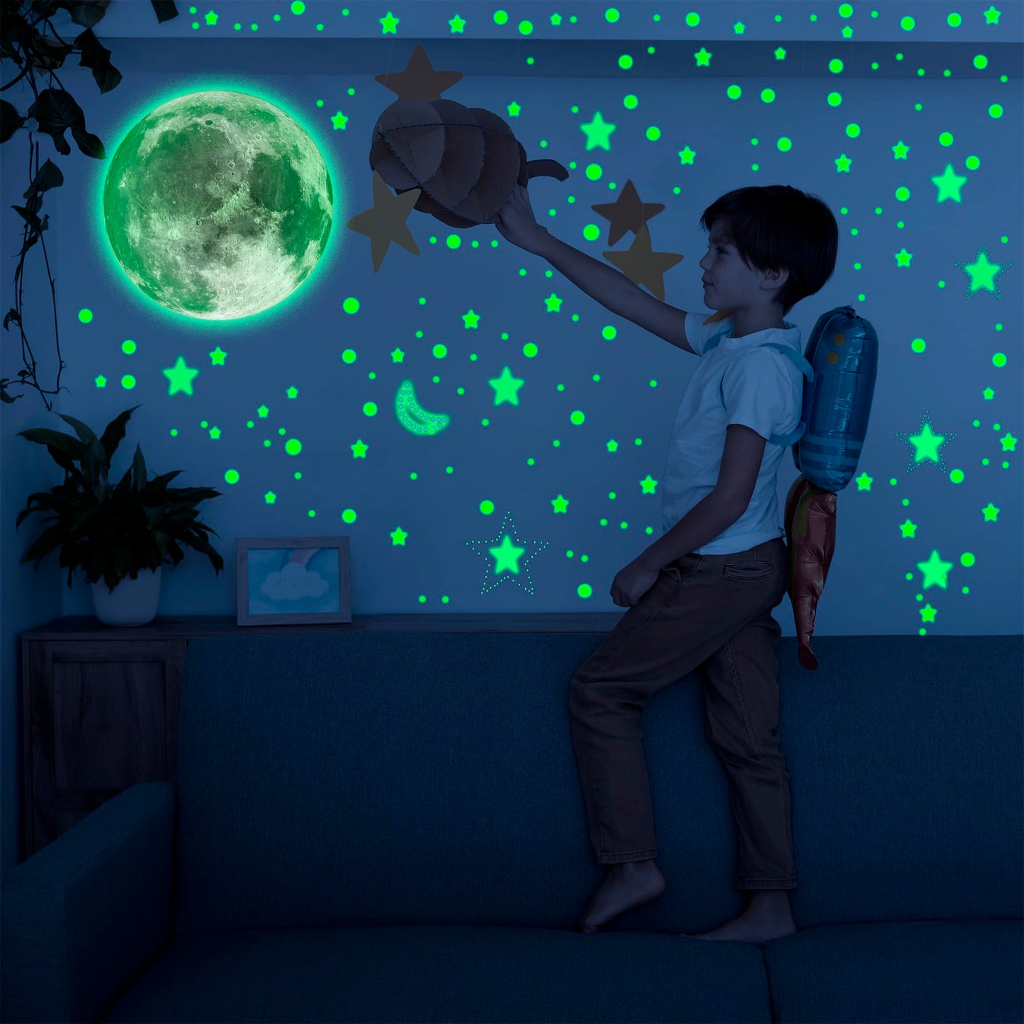 Glow in The Dark Stars and Moon for Ceiling, 951 PCS Wall Stickers for Girls Room Baby Nursery Birthday Christmas Gift for Boys（Green）