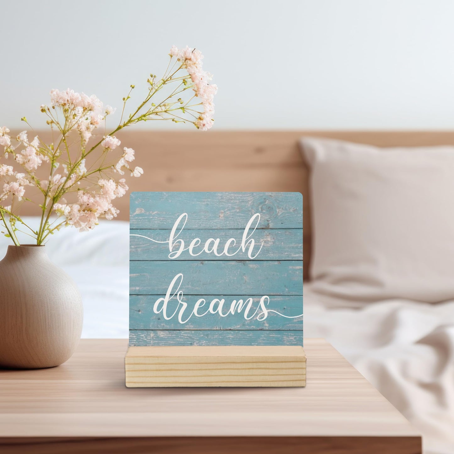 Mfyossrll Beach Desk Decor, Beach Dreams Decorative Signs & Plaques, Blue Coastal Ocean Nautical Beachy Desk Sign with Wooden Stand for Home Bedroom Office Shelf Table Decor