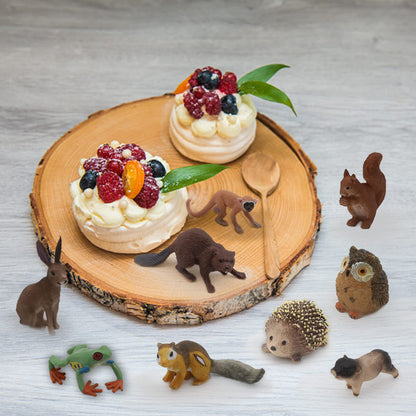 SIENON 18Pcs Forest Animals Figures Toys, Baby Woodland Animals Figurines, Miniature Animals Toys with Owl Hedgehog Fox Squirrels Bear Deer Wolf for Woodland Theme Cake Cupcake Toppers