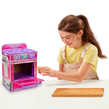Cookeez Makery Cinnamon Treatz Oven – Interactive Bake & Reveal Oven Playset with Mystery Scented Plush (Cinnamon Pooch, Fondant Feline, or Strawberry Swirl), Mixing Tools, Dough, & Accessories, 5+