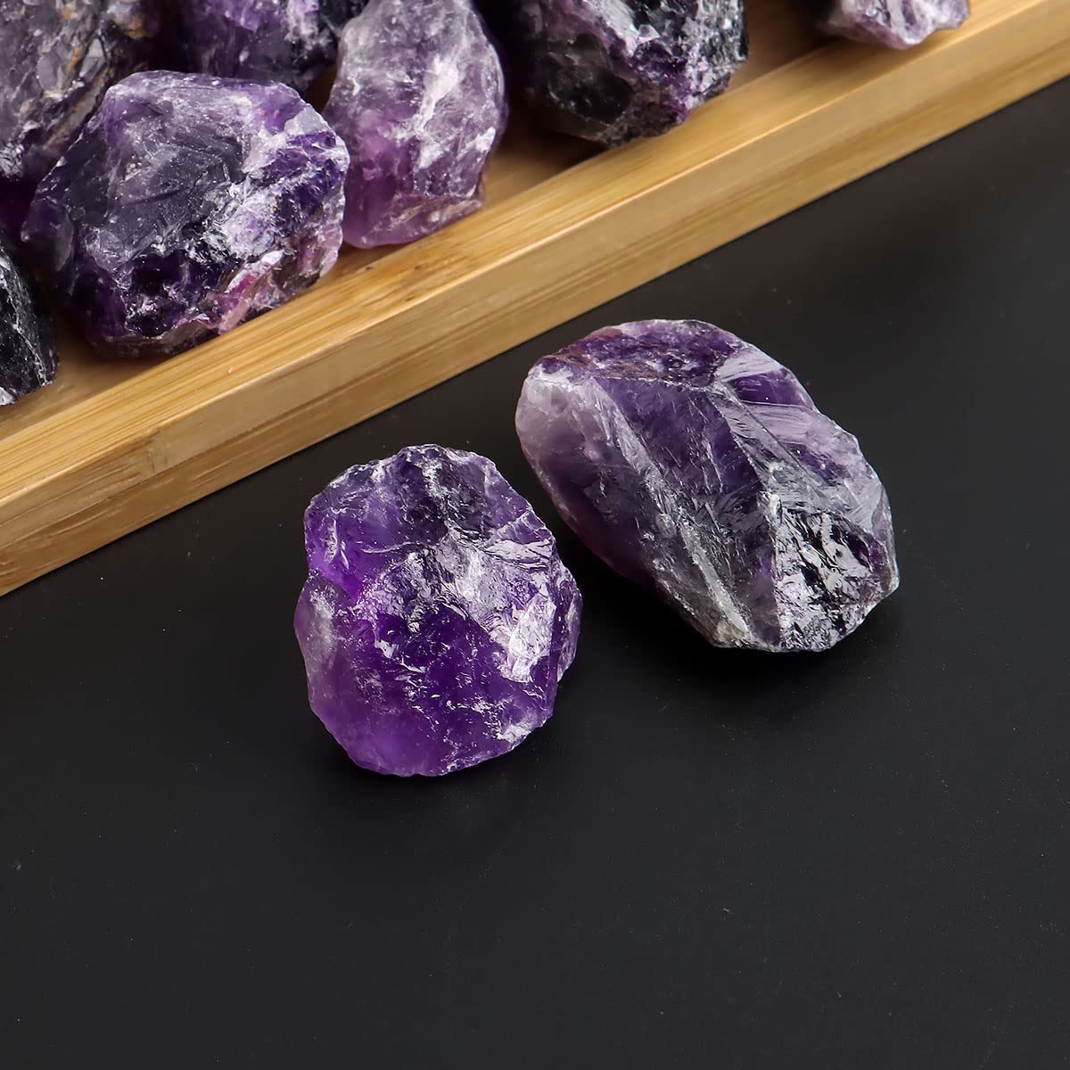 16 PCS Amethyst Healing Crystals Rough Stones Bulk - 1" Natural Raw Stones Crystal Palm Stones for Reiki Healing, Chakras Balancing, Meditation Therapy, Wicca, Witchcraft, Fountain Rocks, Decoration