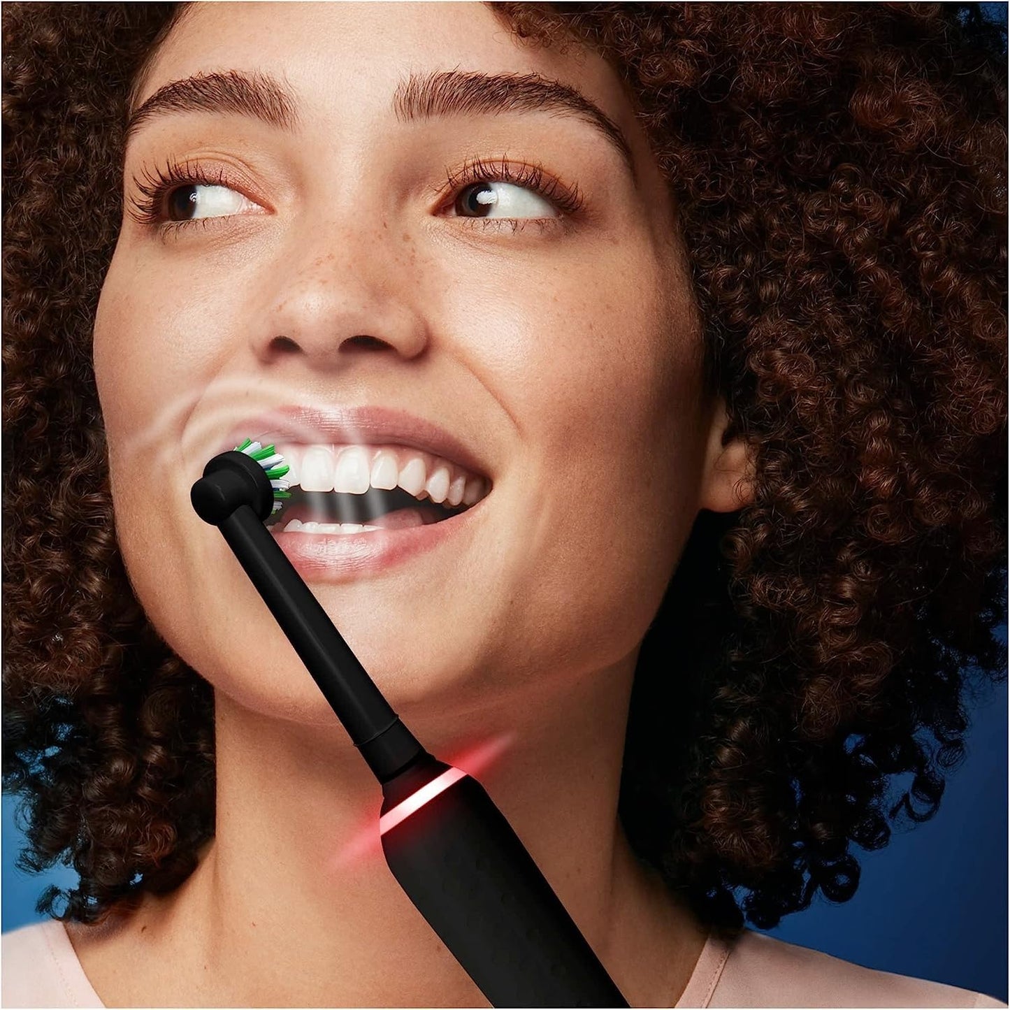 Oral-B PRO 3 3000 Electric Toothbrush/Electric Toothbrush, 2 CrossAction Replacement Brushes, with 3 Cleaning Modes and Visual 360° Pressure Control for Dental Care, Gift Man/Women, Black