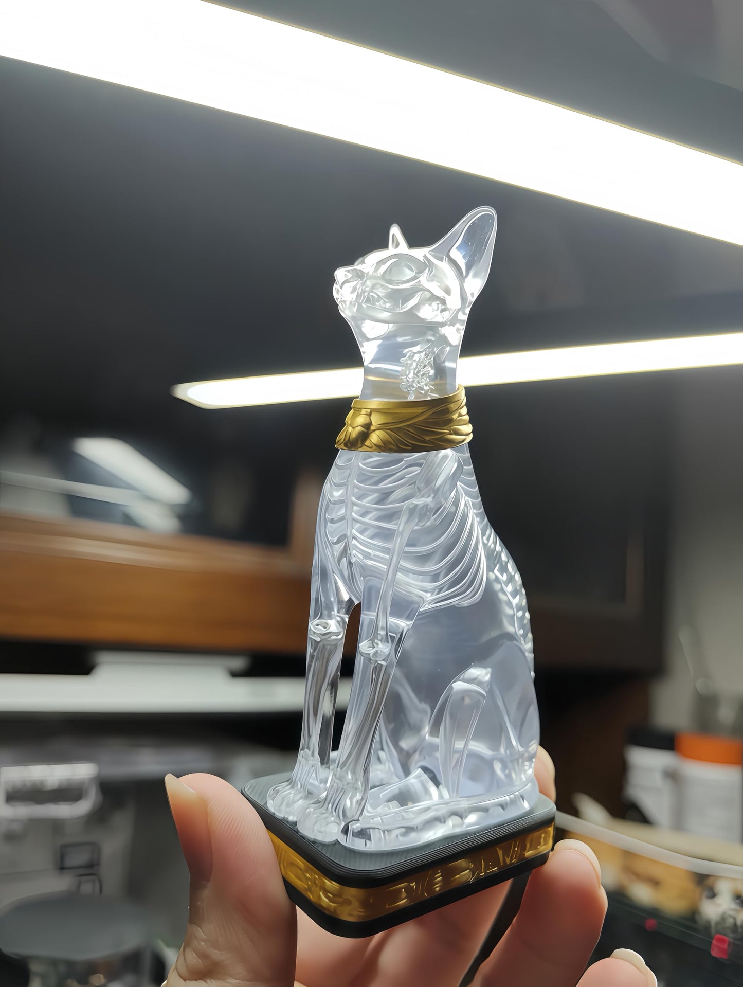 Hylophlogis 4.3 inches Tall Handcrafted Transparent Resin Cat Skeleton Statue - Egyptian Bastet Anatomical Model for Art Students, Medical Study, Unique Home Decor & Gift for Cat Lovers, Collectors
