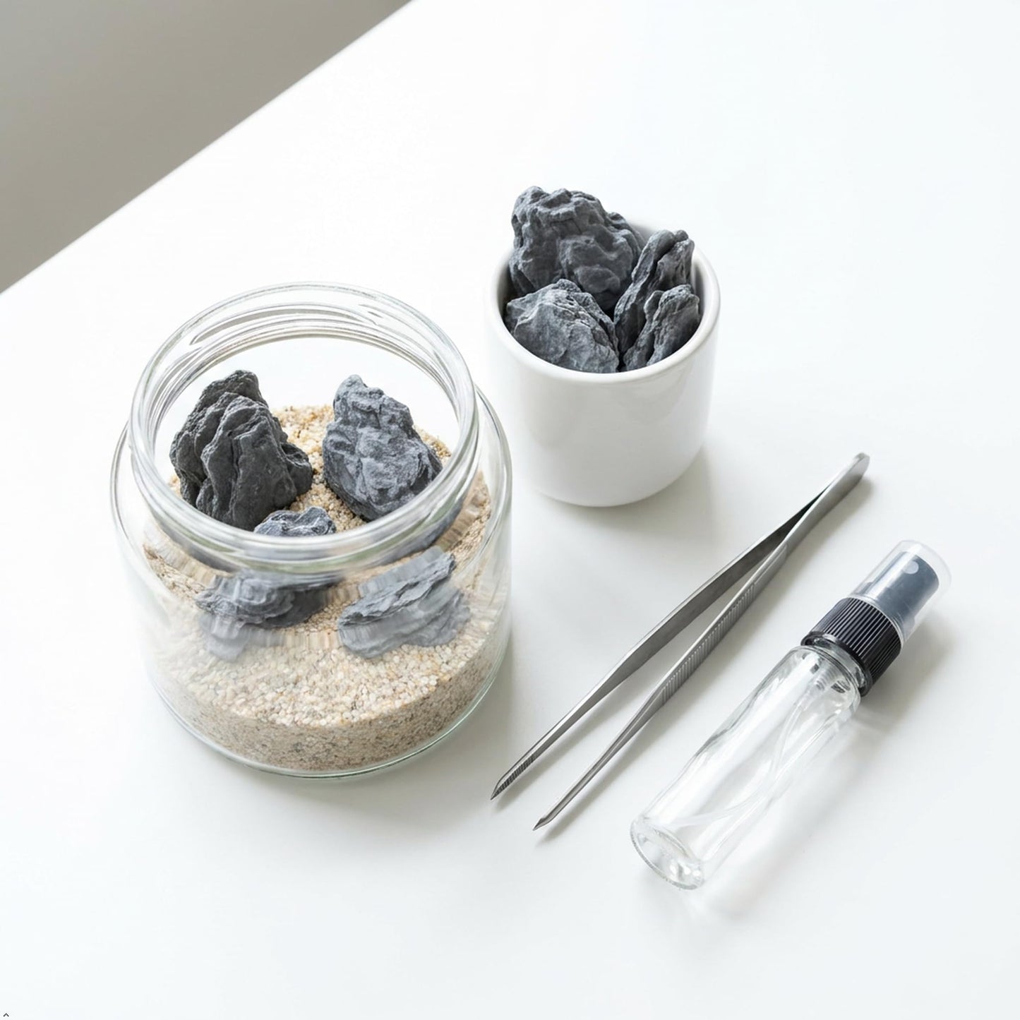 Kai Dream Miniature Stones for Terrarium - Tree Bark Diorama Rocks for Miniature Terrain Display - Lightweight Reptile Habitat Decor - NOT for Aquarium Underwater Use - 24Pcs Slate Stone (1-2 inch)“