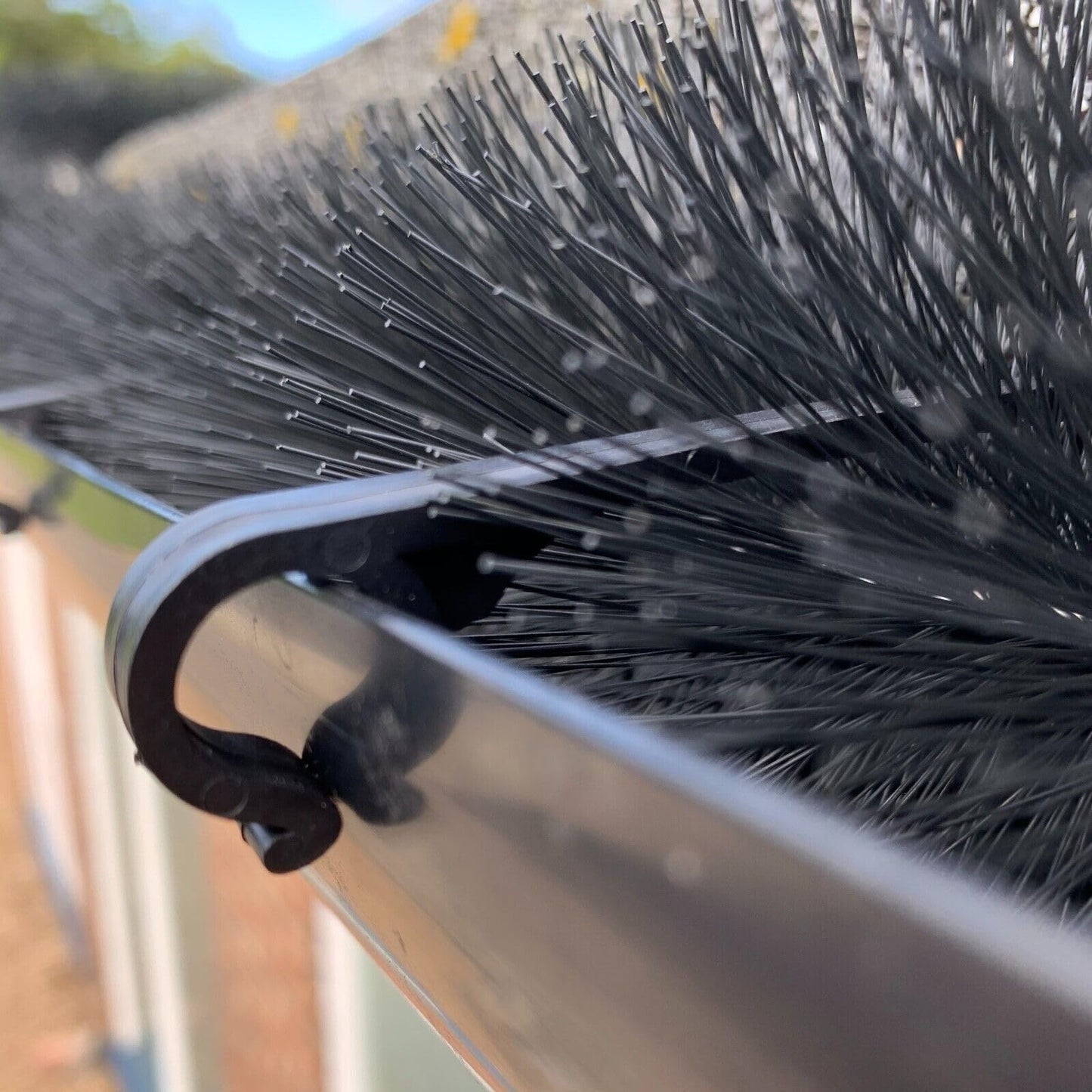 Hedgehog Gutter Brush Guard System 4 Metre x 100mm Black