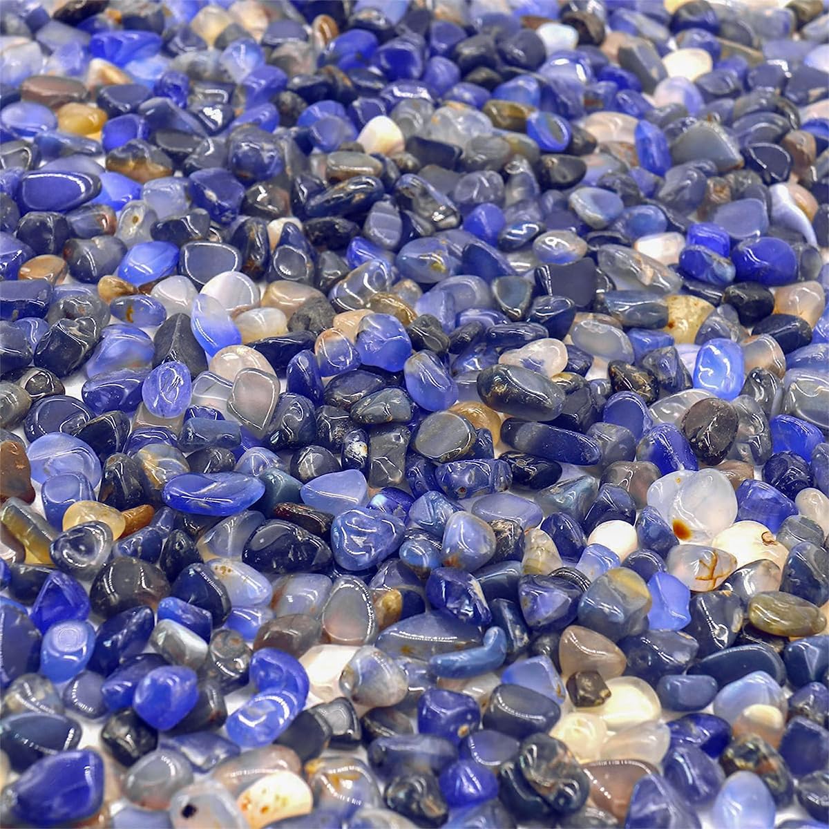 WAYBER Natural Blue Agate Pebbles, 1 Lb/460g Decorative Rocks Non-Toxic Crystal Stone Irregular Quartz Gemstone Crushed Pieces Tumbled Stone Chips for Jewelry Making/Home Decoration