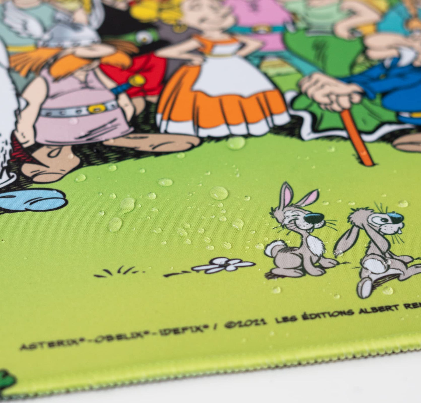 Grupo Erik XXL Mouse Pad Asterix | Gaming Desk Mat 31.5 x 13.8 inches, Non-Slip Rubber Keyboard & Mouse Mat Large | Asterix And Obelix Gaming Gifts Gamer