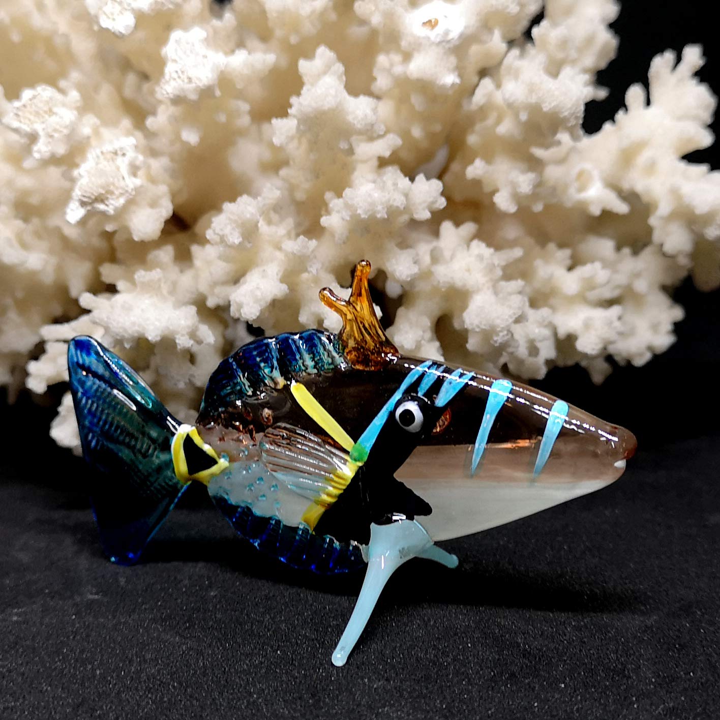 ZOOCRAFT Handmade Glass Fish Figurine Miniature Sea Life Sculpture Collectible Art Decor Blue Long 3 Inch