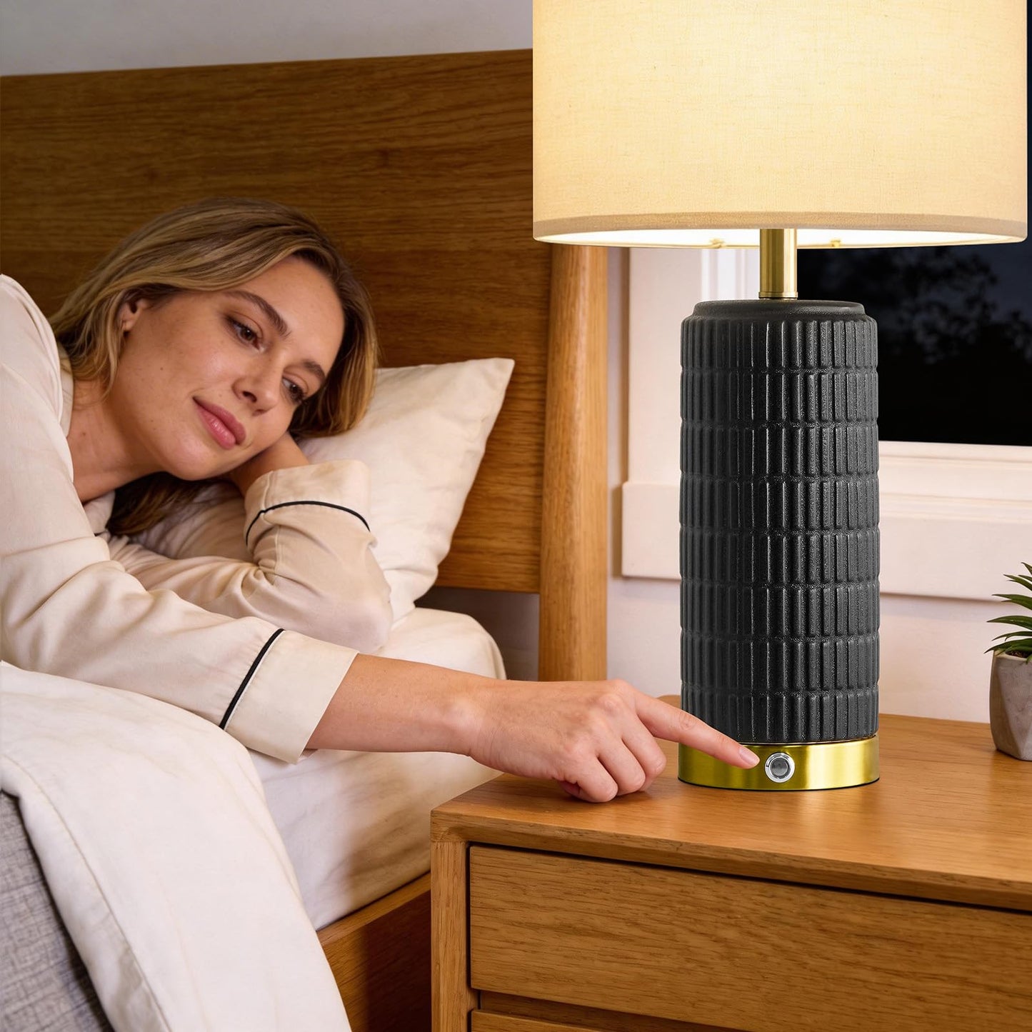 PoKat Ceramic Table Lamps Set of 2 for Living Room, 25'' Modern Touch Bedside Lamps for Bedroom with 2 USB Ports, Farmhouse Black Matte-Textured Nightstand Lamps Office Home Decor (Bulbs Included)
