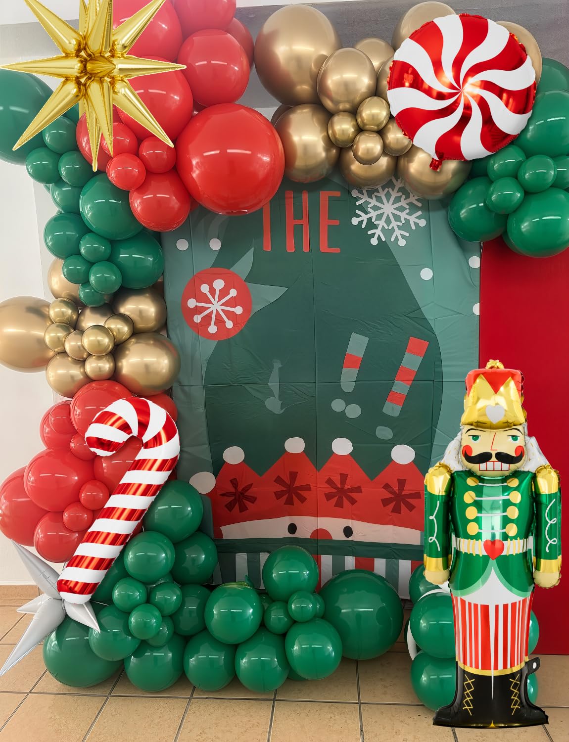 Adeyoo Christmas Balloon Arch Kit Garland - Red Green Gold Christma Balloons with Nutcracker Candy Cane Exploding Star Foil Balloons Xmas Balloon for Xmas Birthday New Year Party Decorations