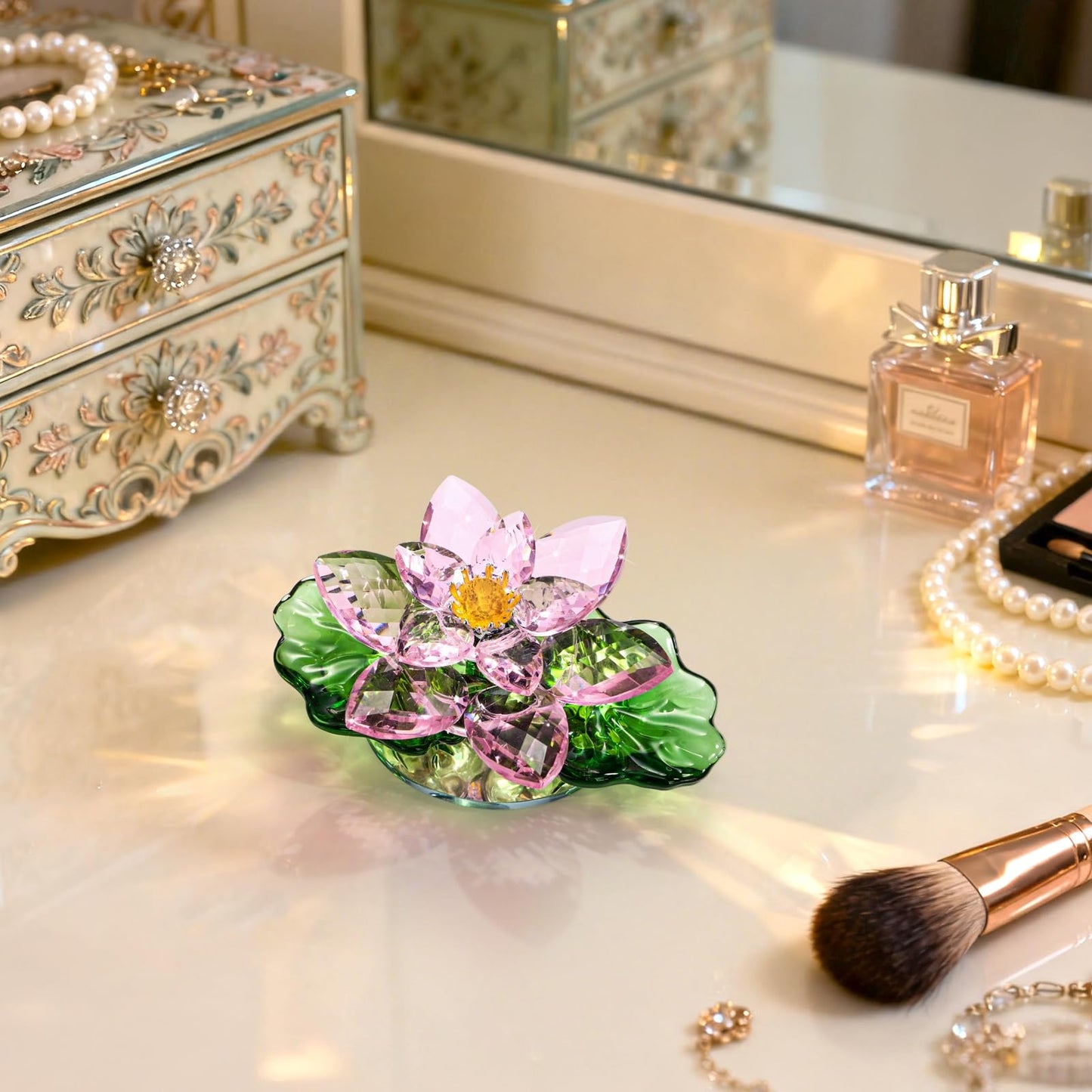Jowgut Sparkle Crystal Lotus Flower, 4" Hue Reflection Clear Lotus Figurine with Gift Box, Glass Decorative Statue Paperweight Home Art Decor for Collection Table Centrepiece