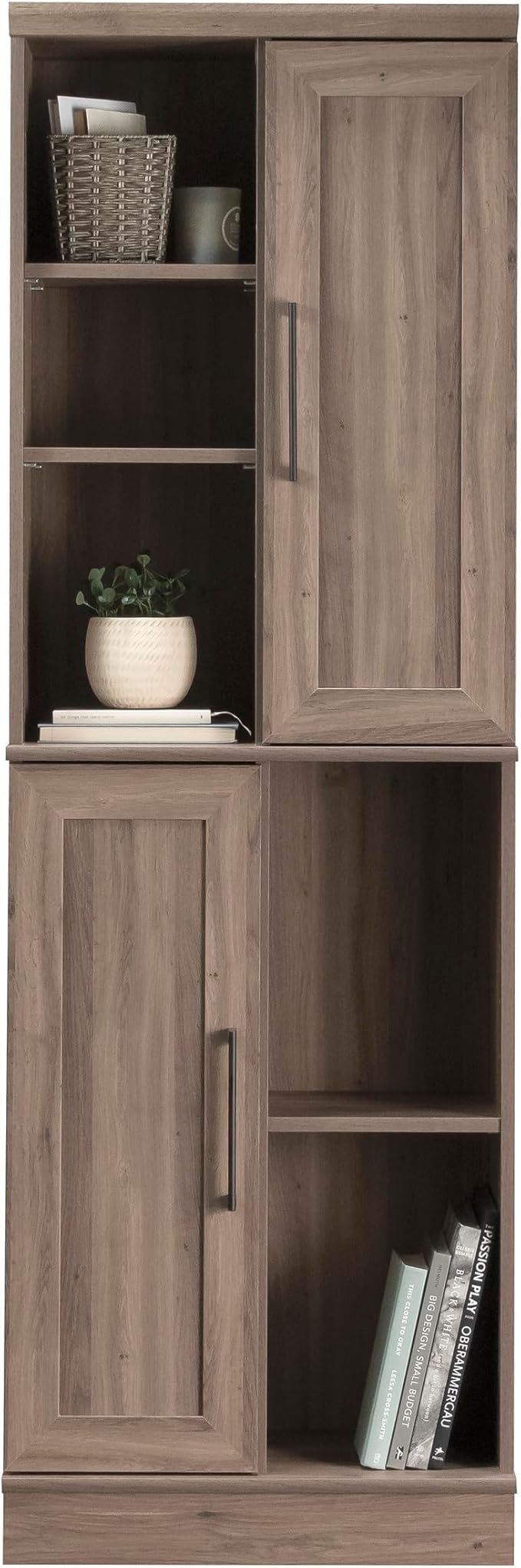 Storage Cabinet with Customizable Storage