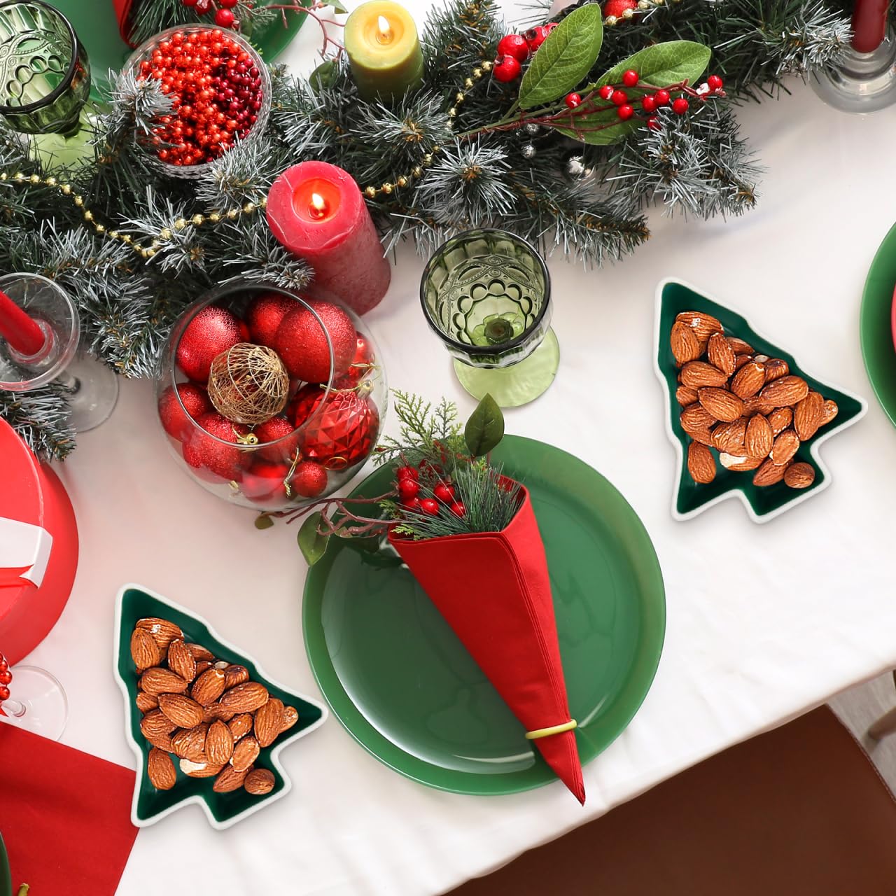 Garneck 2Pcs Christmas Tree Shaped Snack Plates Ceramic Dark Green Xmas Candy Trays for Snack Dry Fruit Christmas Winetr Holiday Party Daily Use