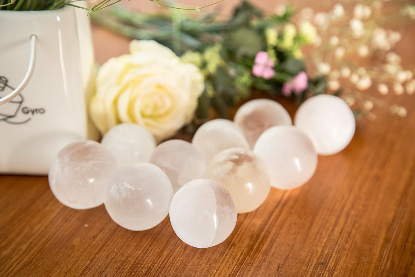 JIC Gem 4cm Selenite Sphere Ball Healing Crystal Energy Home Decor Set of 10 Art Decoration and Metaphysical Healing Mineral Balanc
