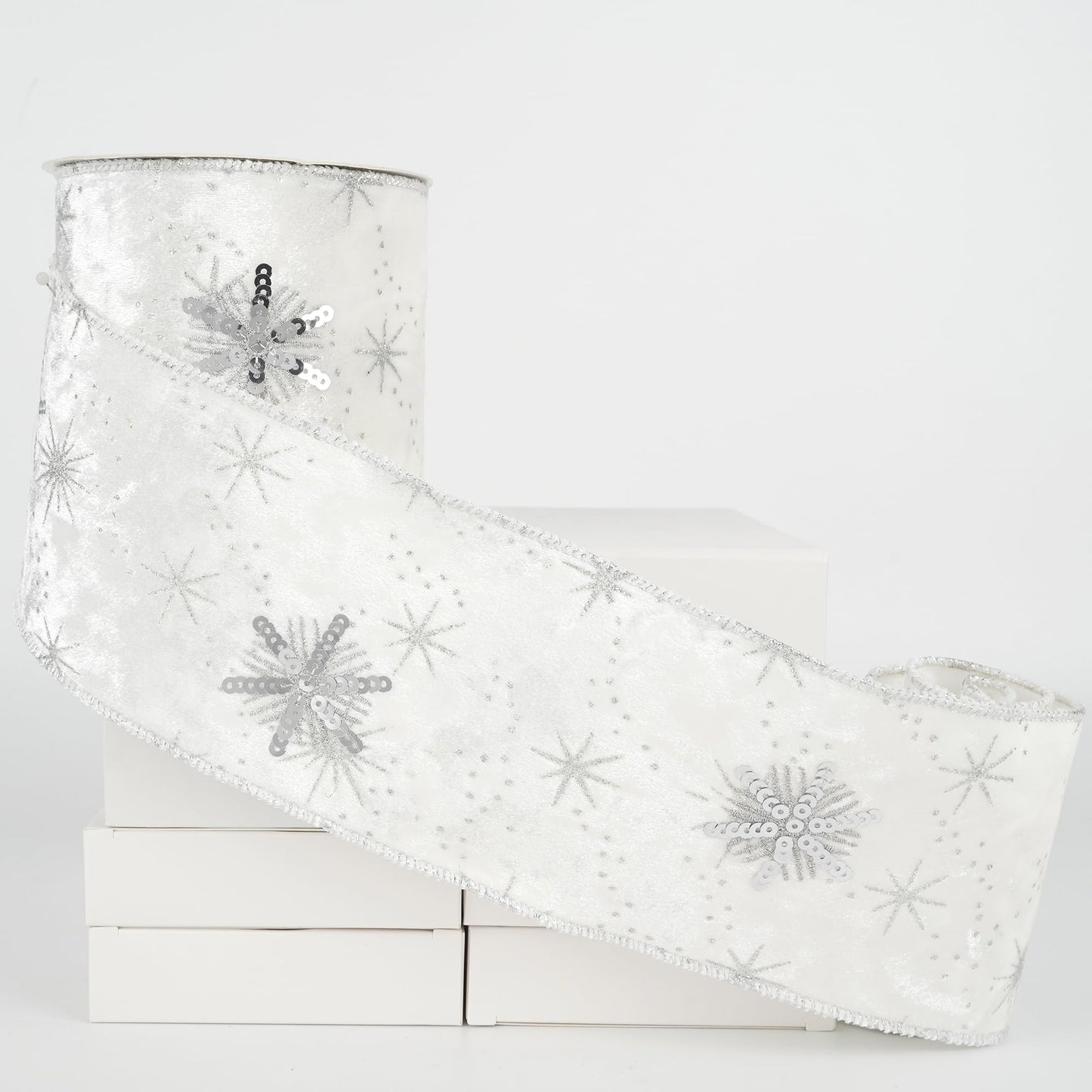 HUIHUANG White Christmas Ribbon 4 Inch Velvet Wired With Sequin Snowflakes - Silver and White for Tree Decoration, Top Bows, Garlands, Staircases, Wreaths - 10 Yards