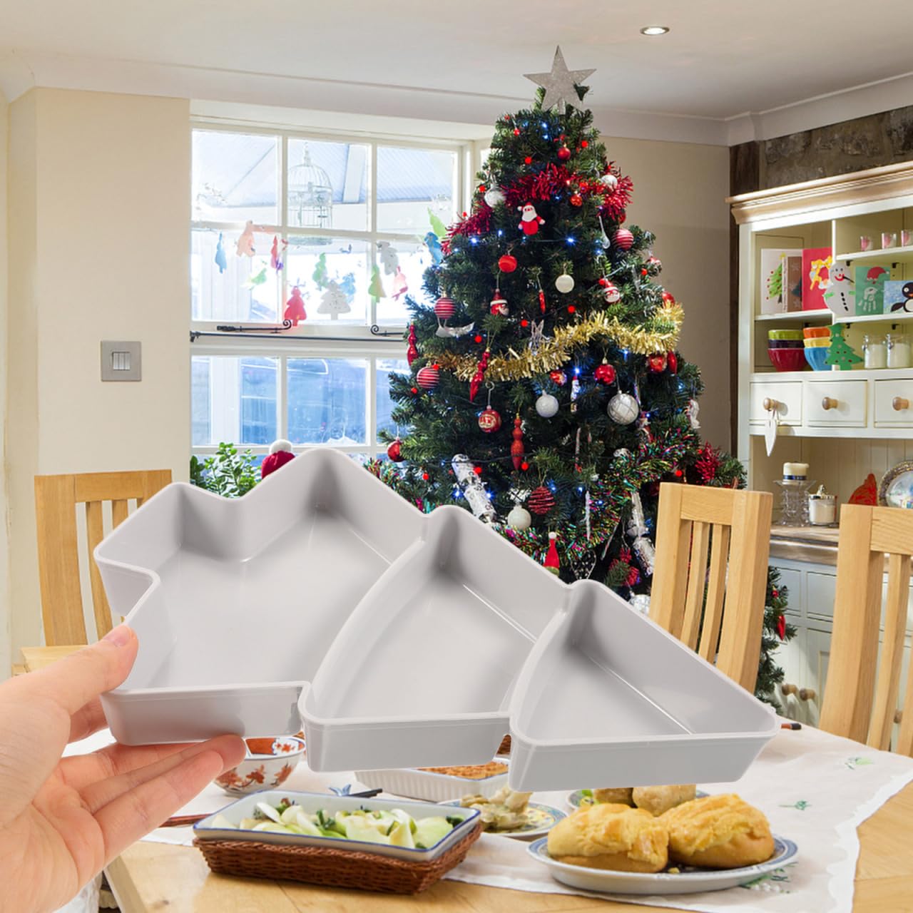 Christmas Tree Shaped Platter Divided Serving Tray Christmas Candy Dish Snack Serving Plate Fruit Nuts Desserts Container Food Platter for Holiday Party Decorations