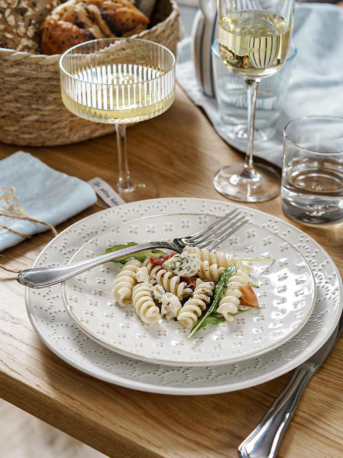 LE TAUCI Ceramic Salad Plates Set of 4, 8 Inch Embossed Appetizer Plates for Kitchen, Small Dessert Plates, Microwave & Dishwasher Safe Dinnerware Sets - Arctic White