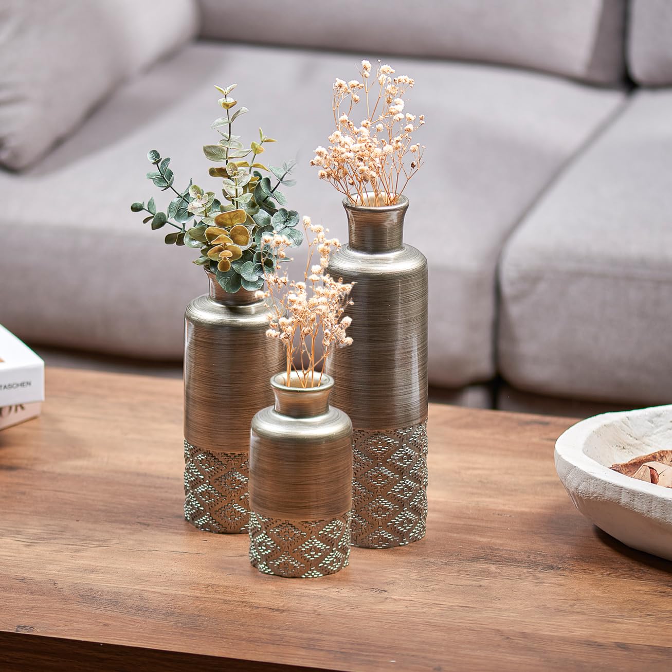 Creative Scents Dublin Silver Centerpiece Tray with three matching orbs and a set of three vases – perfect for coffee table decor in the living room or dining room