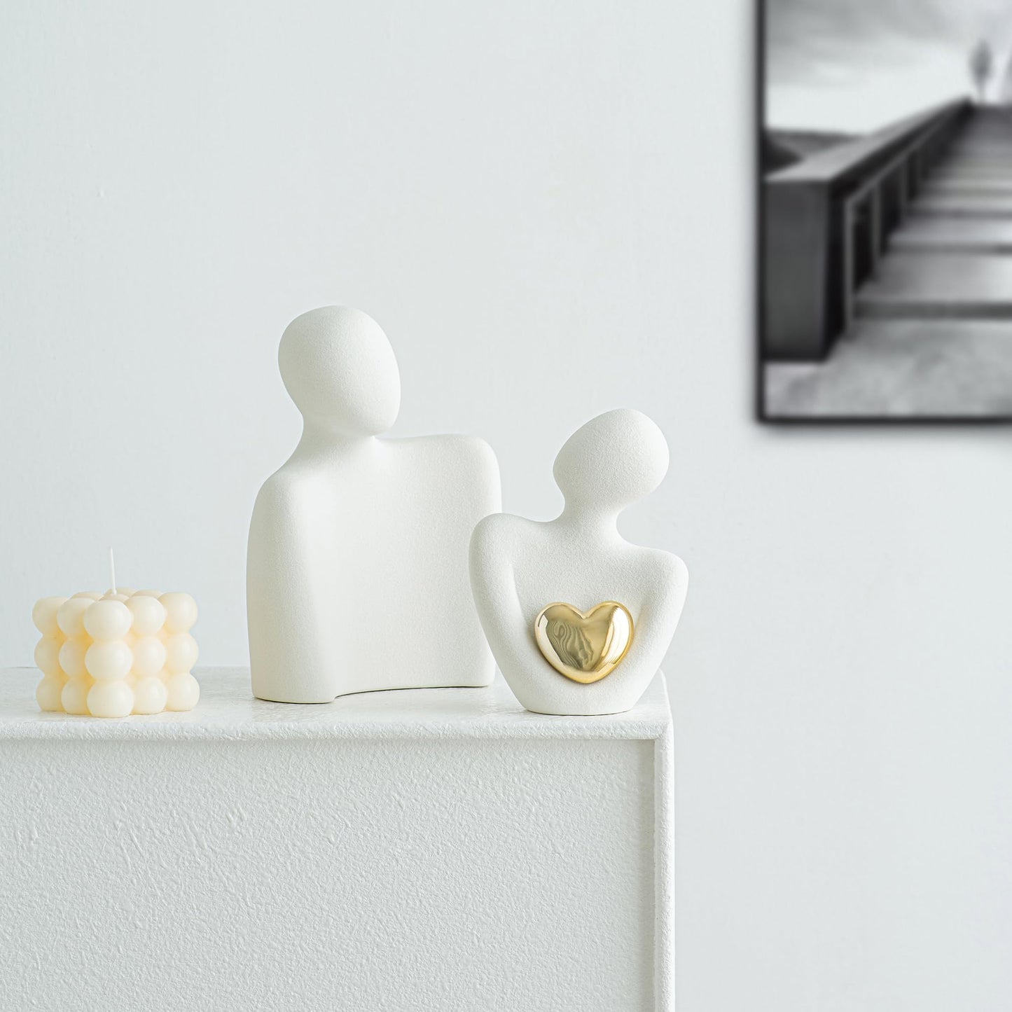GJFASGF Ceramic Couple Statue - Modern Shelf Decor Knick Knacks for Shelves, Valentine's Day Wedding Gifts, Home Decor for Living Room, Bedroom, Bookshelf & TV Stand (L)