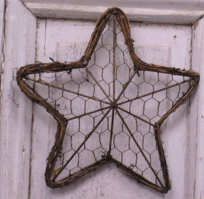 HAPPY DEALS ~ Rustic Chicken Wire Star Wall Decor, Grapevine Frame, 8 Inch, Set of 2 (2 Pc Star - 8 inch- 3d)