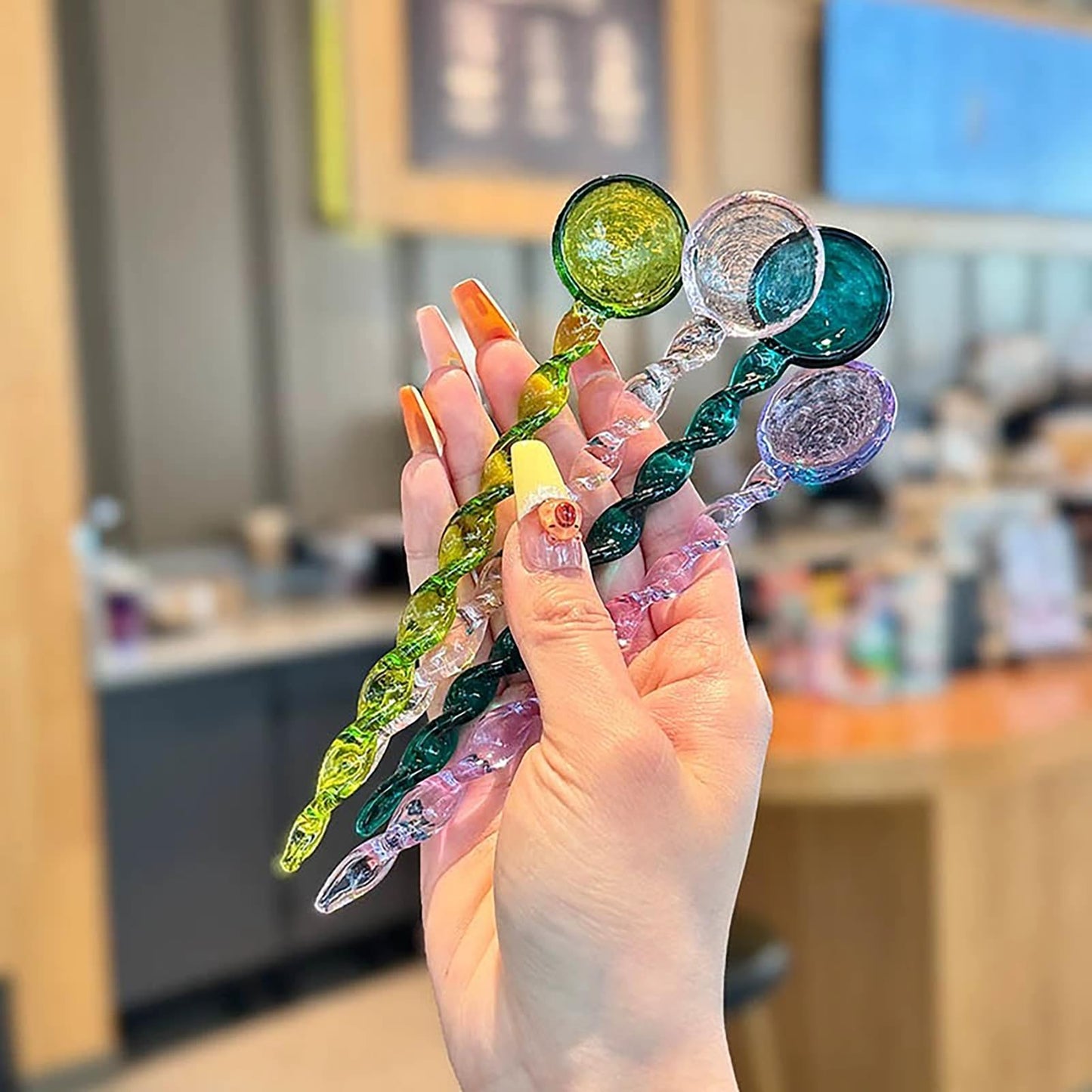 Turbokey 5 Pieces Glass Stirring Spoons Clear Crystal Coffee Cocktail Mixing Spoons with Spiral Handle Salt Sugar Ice Cream Yogurt Jam Dessert Scoop Swizzle Stick for Bar Cafe Party (5 Color)