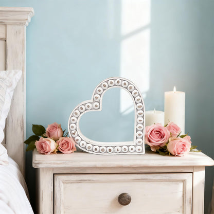 JUMBO DECOR Rustic Wooden Heart Table Decorations Sign with Beaded Design, Farmhouse Freestanding White Heart Shaped Home Family Table Decorations, Wedding Valentines Day Decor Mother's Day Gift