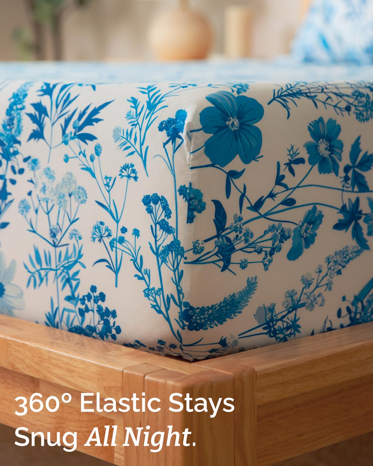 Floral Sheets - White & Blue Bed Sheet Set - 1 Flat, 1 Fitted & 2 Pillowcases w/ Deep Pockets - Comfy, Cozy, Wrinkle & Fade Free - Boho Botanical Bedding - Soft, Breathable & Cooling - King Size Set