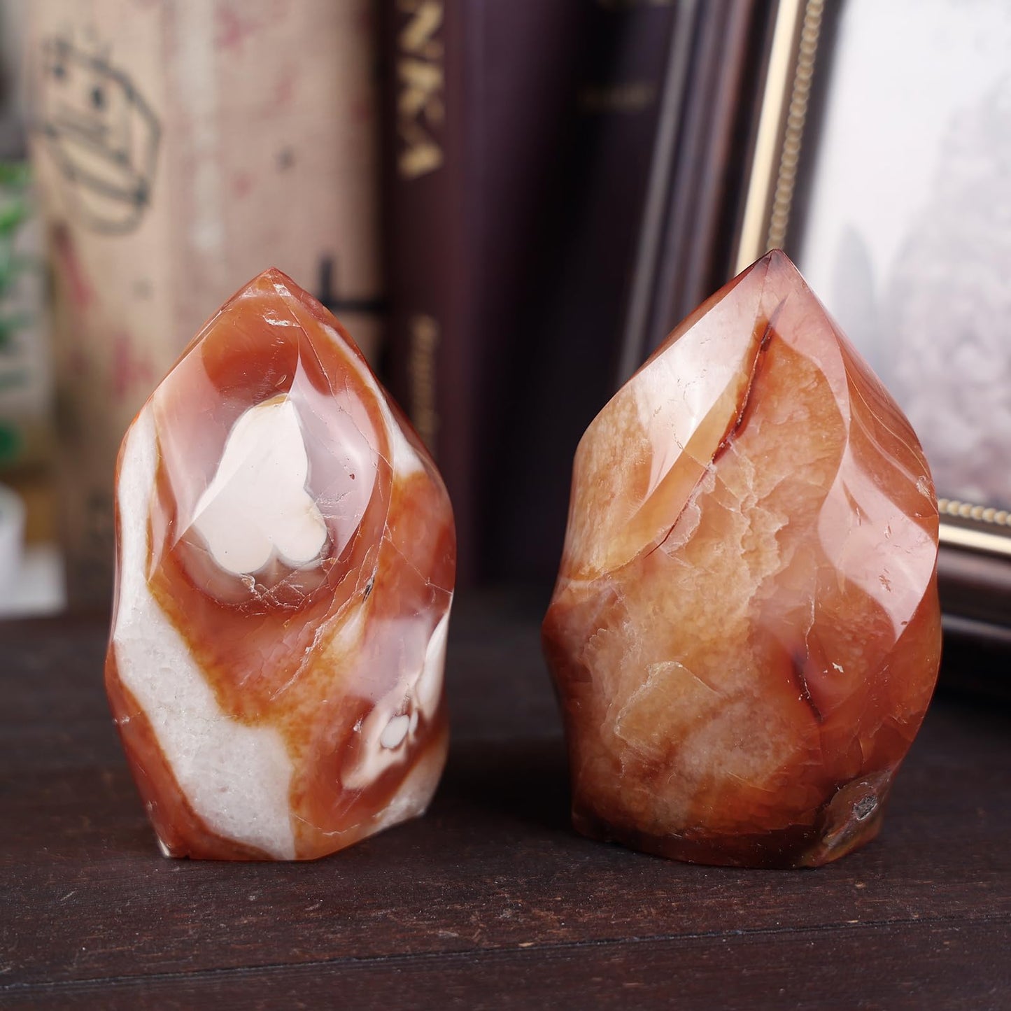 SUNYIK Natural Carnelian Flame Shaped Tower, Reiki Healing Crystal Obelisk Torch Collectible Rock for Positive Energy Home Office Decoration, 300-400g
