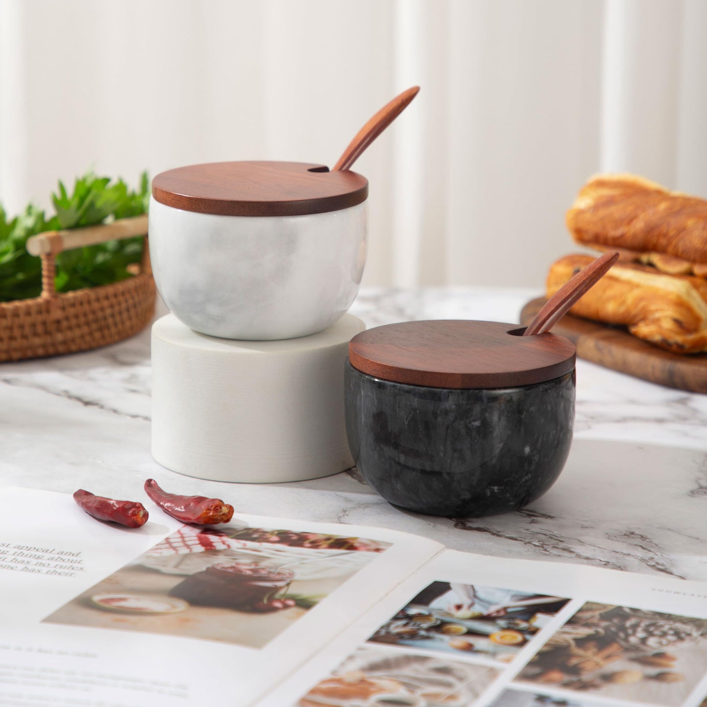 NHKRTE 18-Ounce Marble Spice Jar with Lid and Spoon, Black and White Set