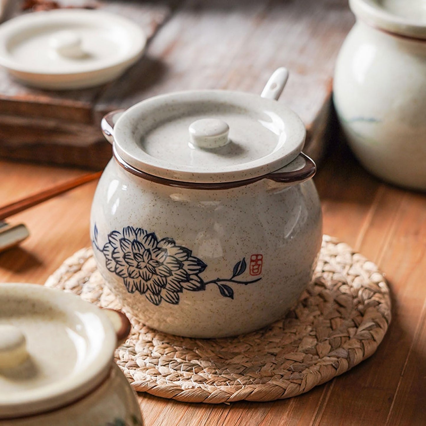 hengshukeji Sugar Bowl with Lid and Spoon,Vintage Ceramic Seasoning Jar, 10oz Stoneware Sugar Salt Holder, Glazed Condiment Container for Kitchen Counter (Lotus)