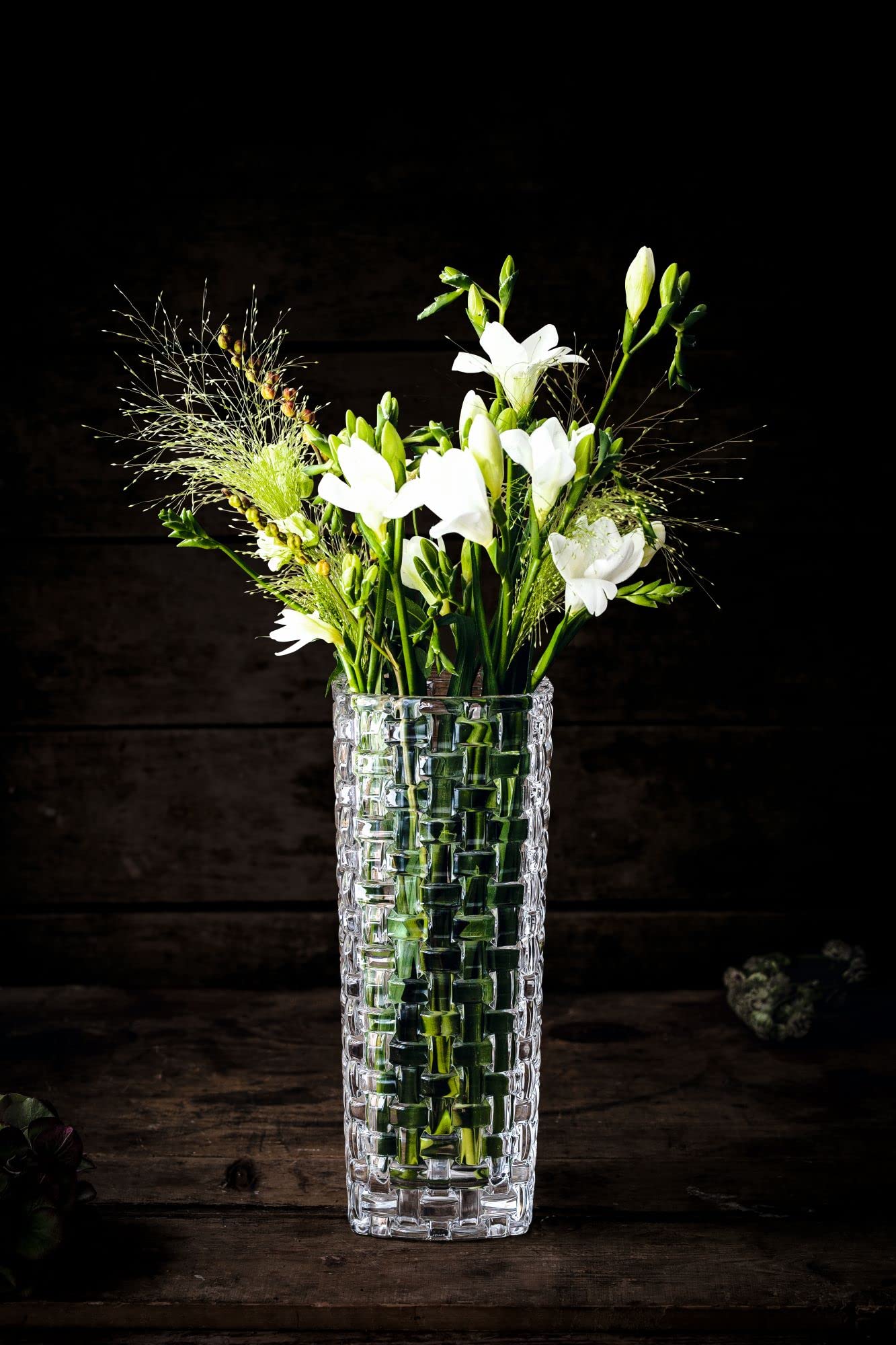 Nachtmann Bossa Nova Crystal Vase, Clear Glass, 11- Inch, Decorative Flower Vase, Anniversary, Wedding, and Housewarming Gift, Dishwasher Safe