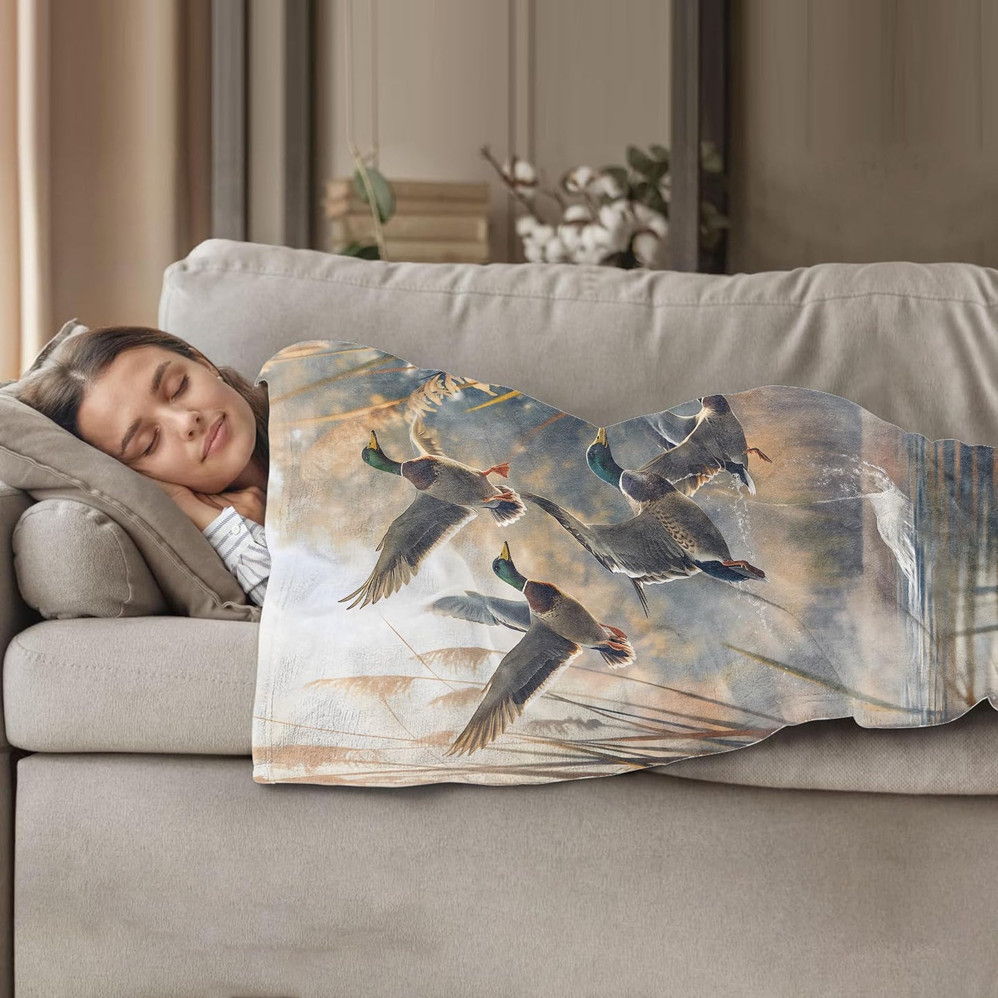Plistiz Duck Throw Blanket 50"x60", Waterfowl Takeoff Theme Blankets for Living Room Couch, Home Decor, Soft Flannel Duck Gifts for Adults and Women
