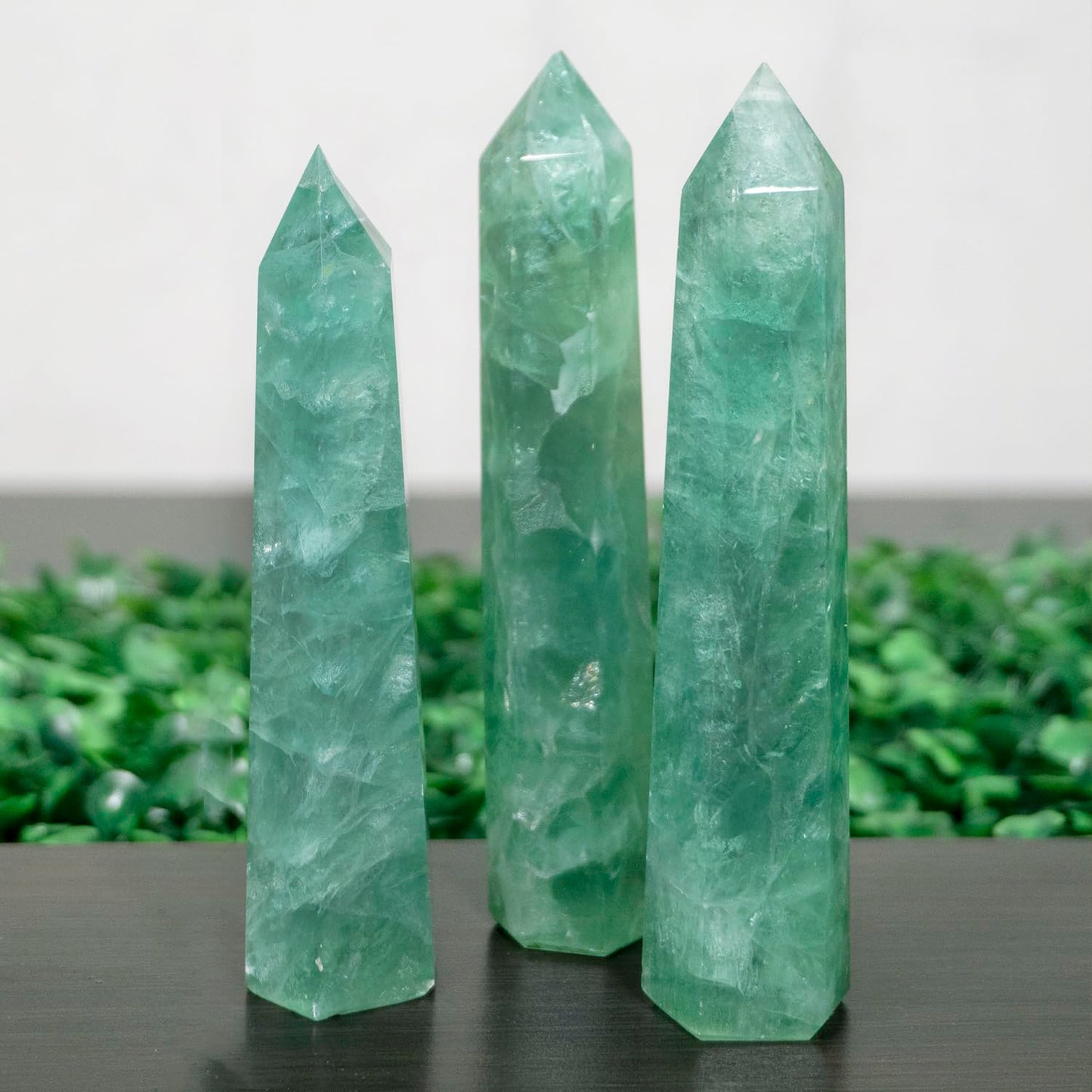 5.9 Inch Green Fluorite Point Wand, Natural Hexagonal Prism Crystal Pillar, Single Point Fluorite Crystal Stick, Reiki Healing Energy Stone, Craft Ornament for Meditation Home Decor Spiritual Gift