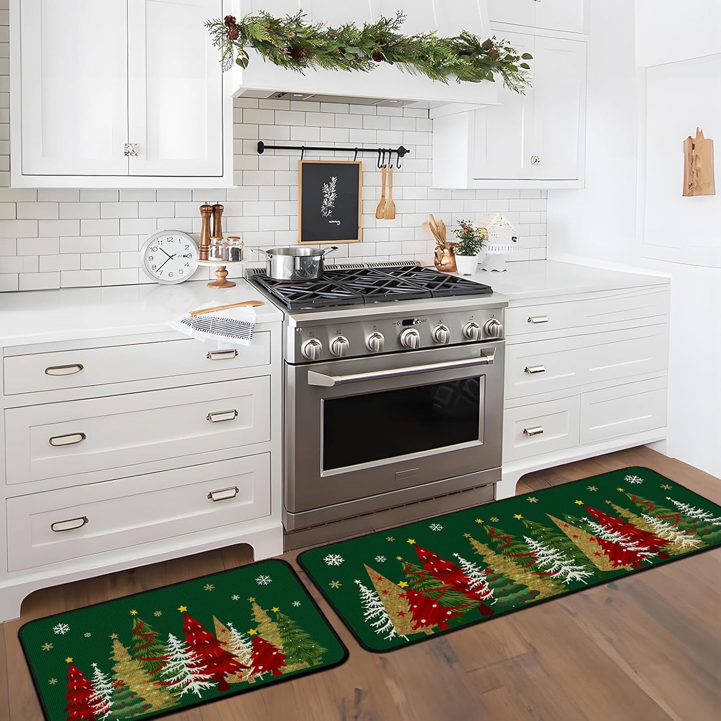 Lingcetger Christmas Kitchen Mats for Floor,Xmas Tree Kitchen Rugs Sets of 2,Green Christmas Non-Slip Kitchen Decor Floor Rug Home Decoration Doormat