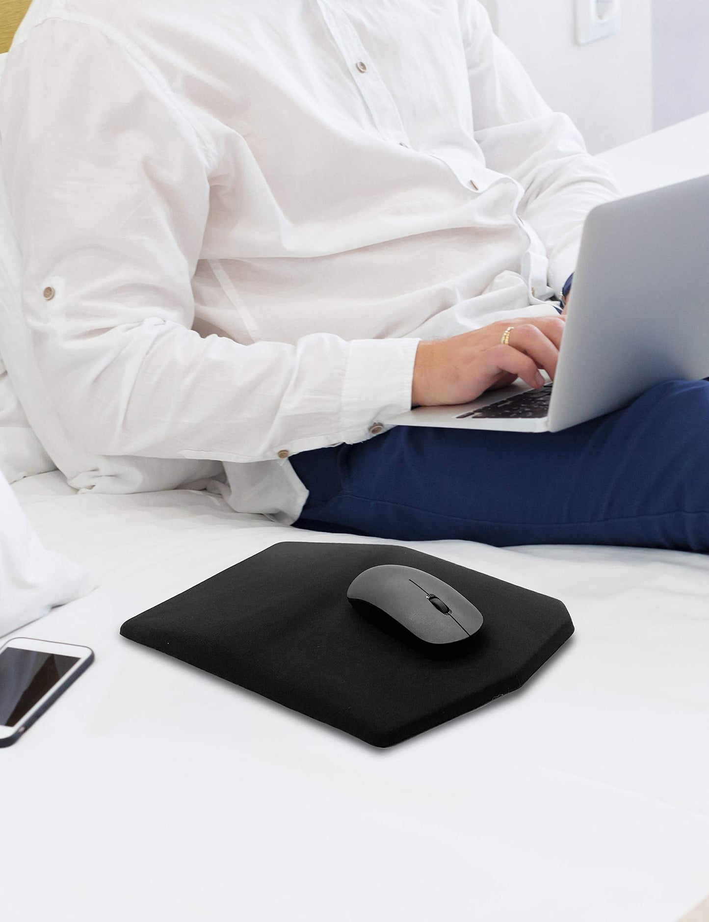 SOUNDANCE Ergonomic Mouse Pad with Wrist Rest Memory Foam Support, Black