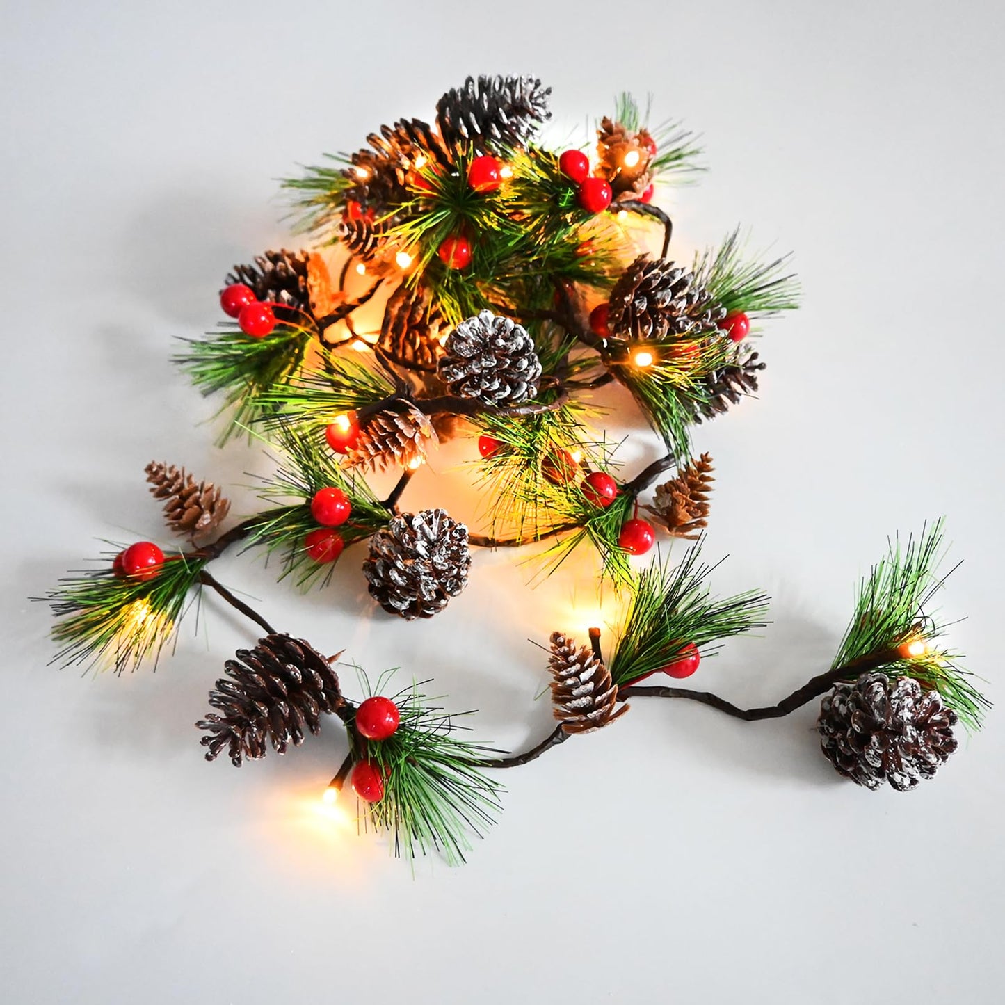 HamiFinee Christmas Garland Lights 6.56FT Holiday Prelit Garlands Pine Cone Garland with Red Berry Upgraded Battery Operated Garland with LED Lights Xmas Decor Lights for Outdoor Indoor Christmas