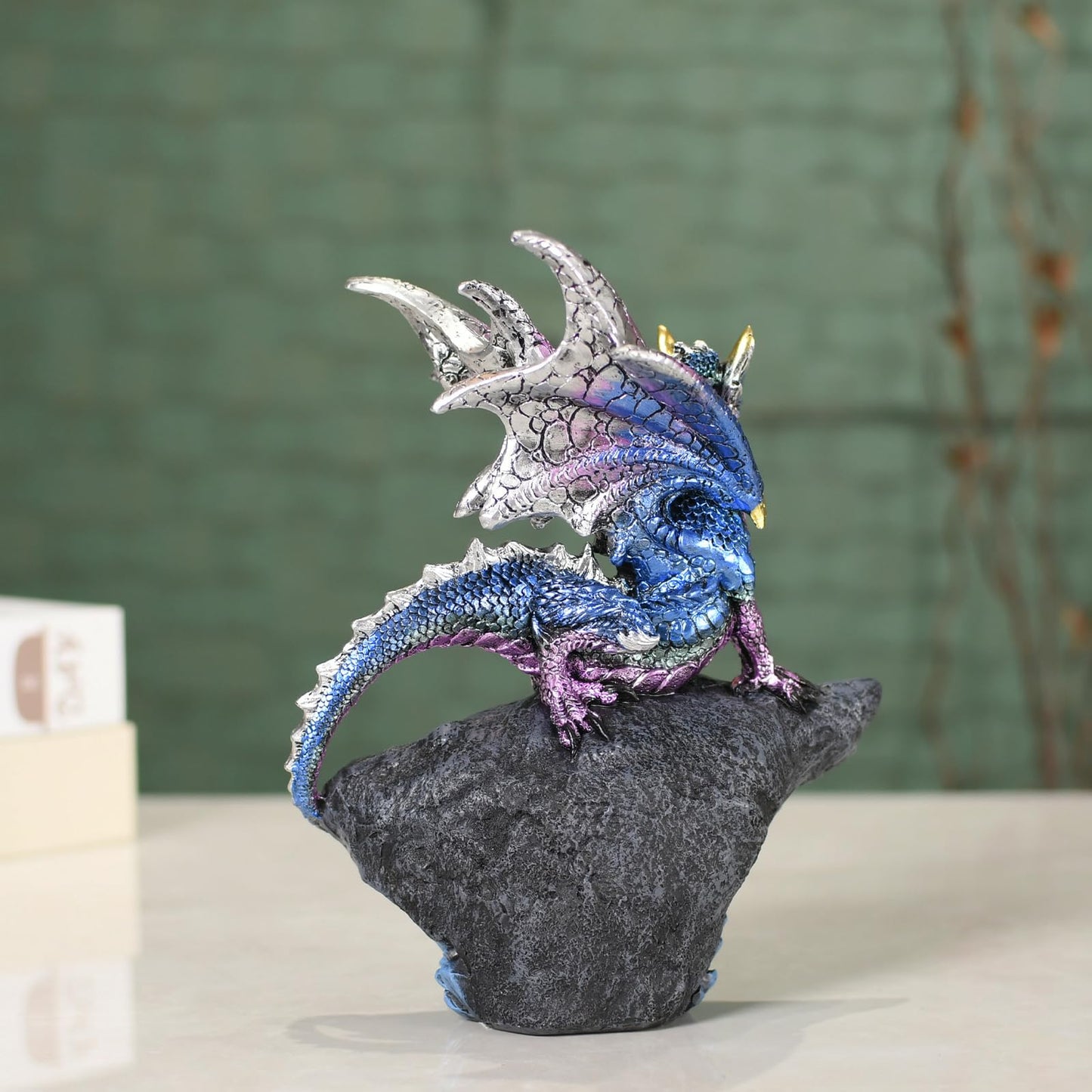 KalyZ@rts Mystic Dragon Crystal Cave Statue, Handcrafted Resin Art Sculpture with Geode, D&D Decor, Fantasy Gifts, Perfect Fantasy Decor for Desk/Home/Office & Unique Gift （Blue Dragon