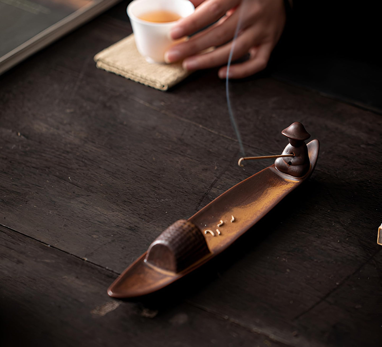 LamChyar Incense Stick Holder, Incense Holder for Insence Sticks, Tray for Incense Ash, Ceramic Crafts, Chinese Classical Boat Design, Home Décor, Best for Meditation, Yoga, Home, Office