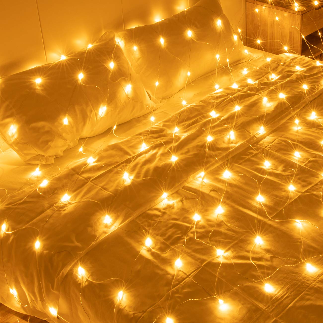 AWQ 200 LED 9.8ft x 6.6ft String Lights Net Mesh Christmas Lights 8 Modes for Christmas Wedding Party Home Garden Lawn Bushes Indoor Outdoor Decor (9.8ft x 6.6ft, Warm White)