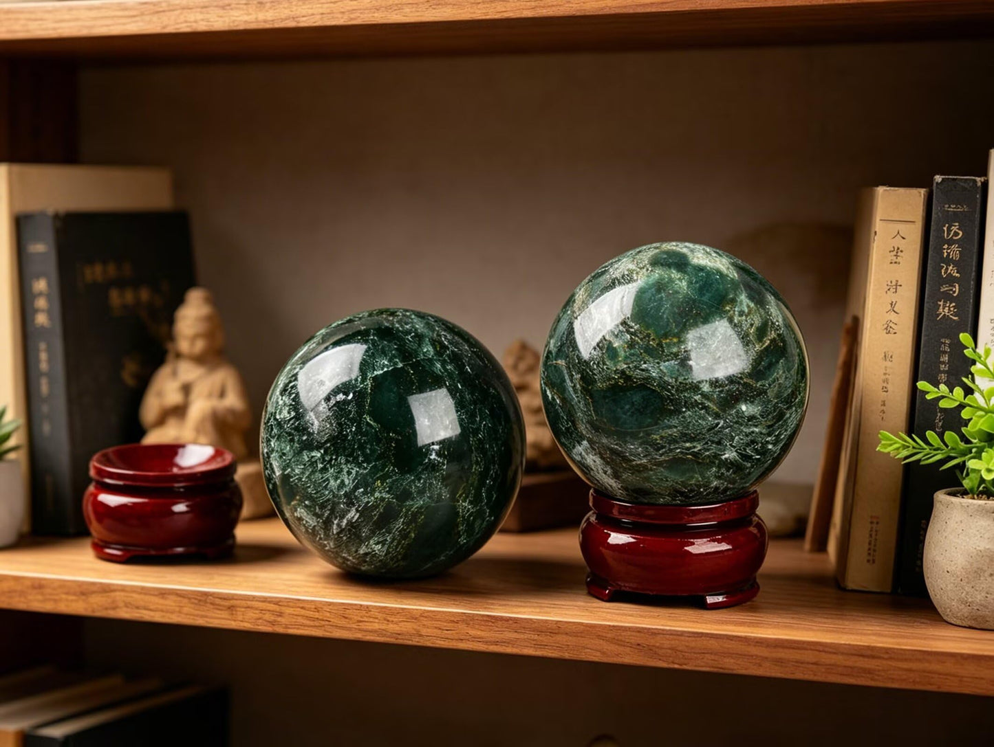VIZYTOU Natural Green Fuchsite Sphere Polished Rock Ball Healing Crystal Stone Sphere with Stand for Reiki Meditation Home Decor Chakra Balancing Witchcraft 50-60MM/2.0-2.3"
