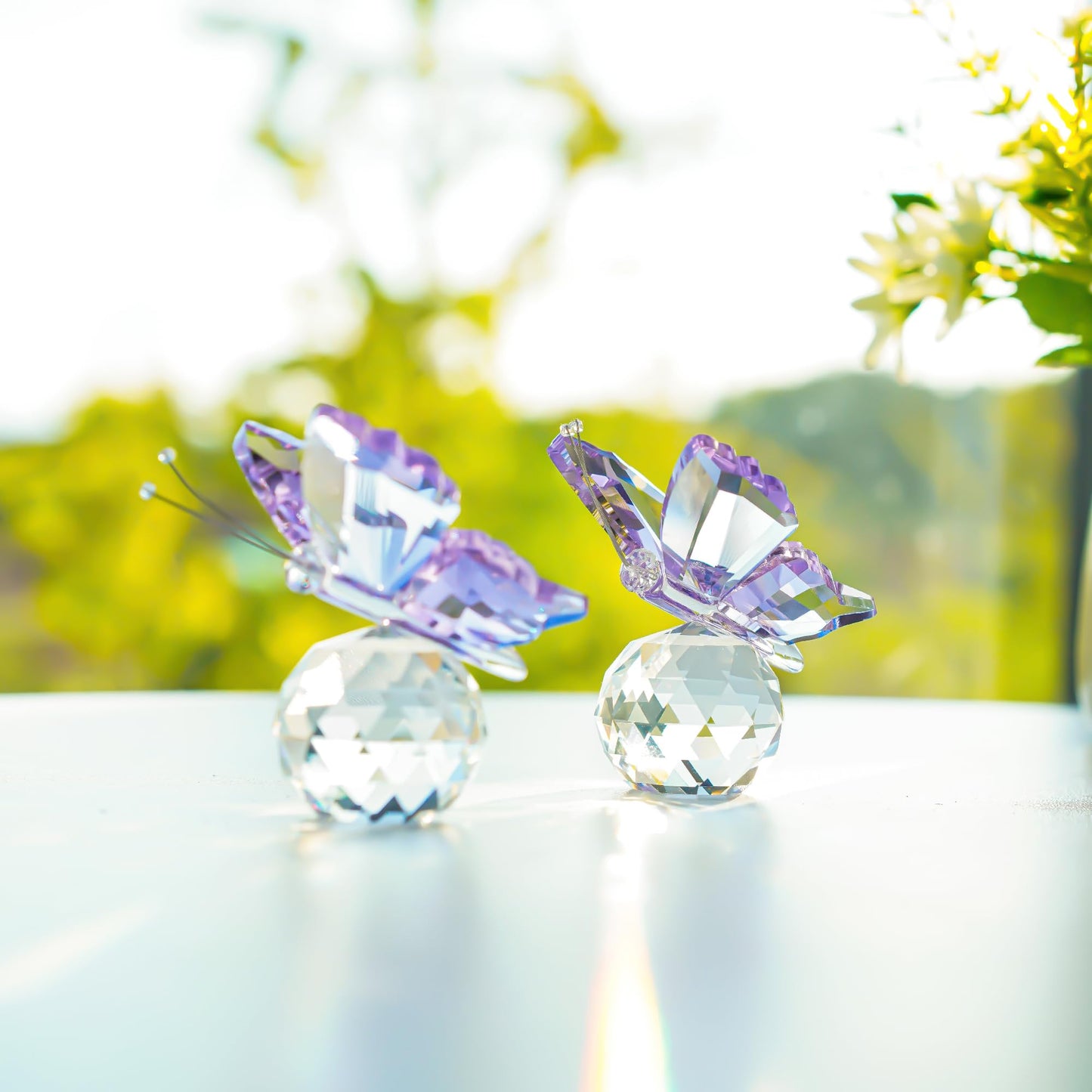 kanpura 2 Pcs Crystal Butterfly Figurines with Glass Ball Base,Glass Butterfly Statues, Crystal Animal Figurines for Home Christmas Decor(Purple)