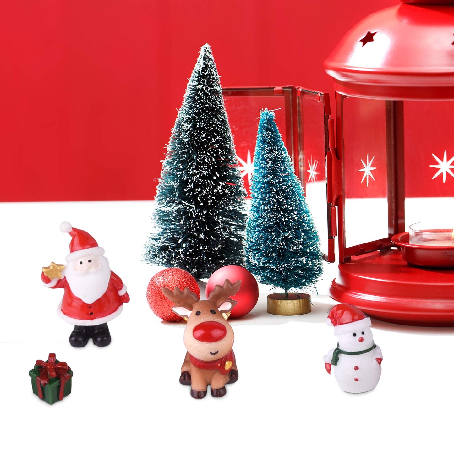 KUUQA 50 Pcs Mini Christmas Ornament Kits,Mini Christmas Trees Bottle Brush Trees with Resin Santa Claus, Snowman, Snowflake, Bell, Elk, Candy Cane for Christmas Party Supplies