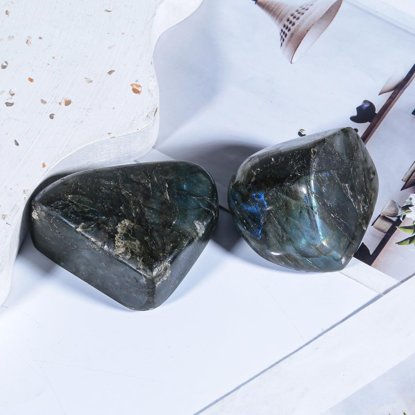 mookaitedecor Natural Labradorite Stone Slab Specimen, Irregular Polished Self Standing Palm Stone for Meditation Home Decor Crystal Collectible, 0.44-0.66 LB