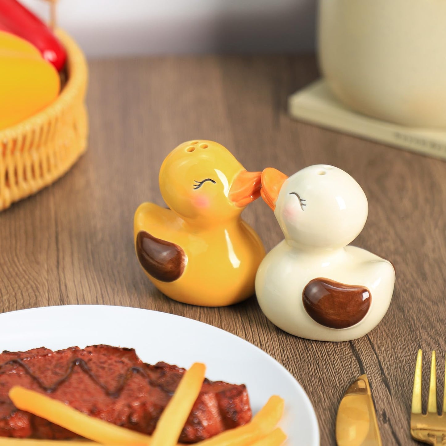 Bicuzat Ceramic Duck Shape Salt & Pepper Shakers Set, Hand-Painted Cute Duck Salt and Pepper Shakers, 2 PCS Set
