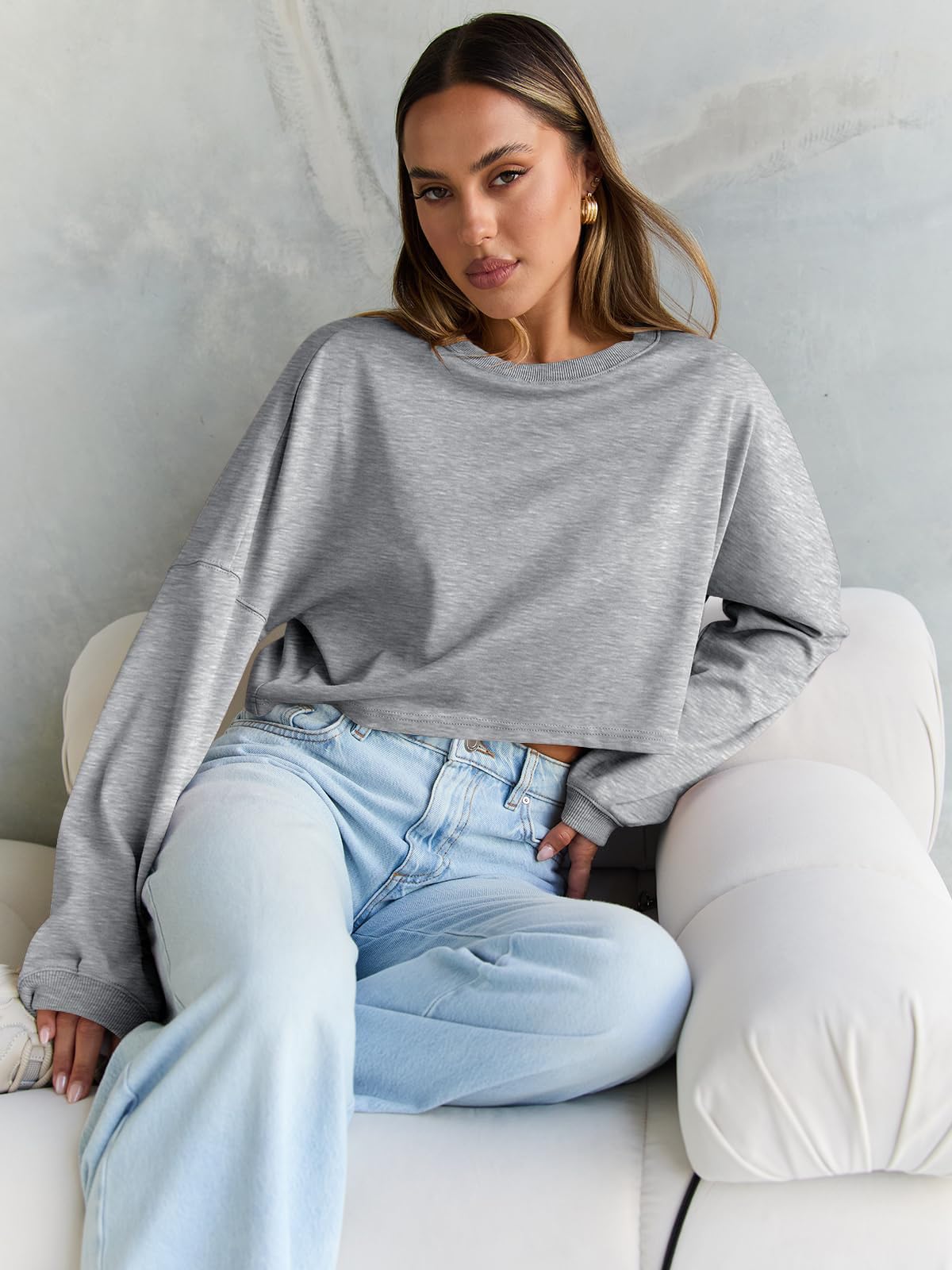 Trendy Queen Cropped Sweatshirts for Women Oversized Crewneck Sweaters Long Sleeve Tops Fall Winter Clothes 2025