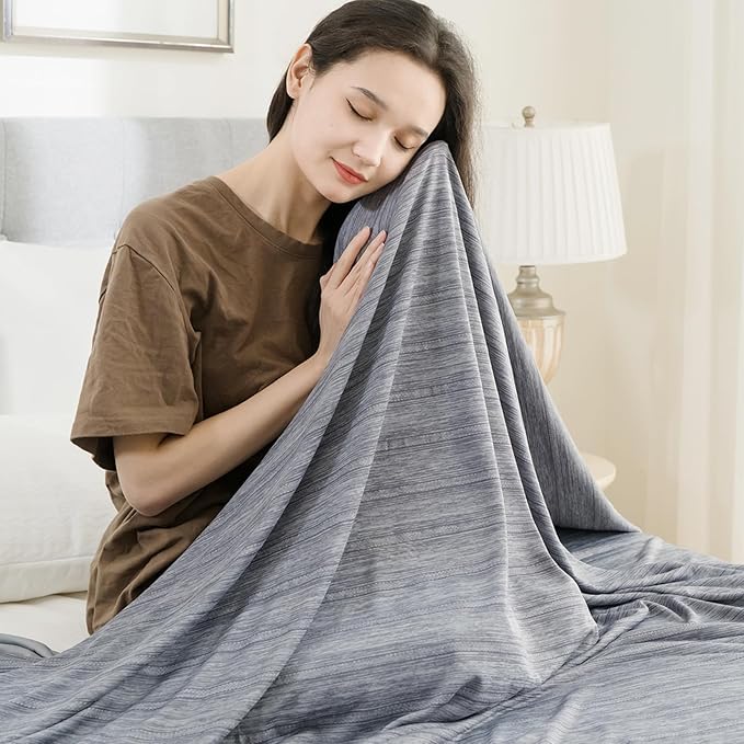 OIGAE Cooling Blanket for Hot Sleepers