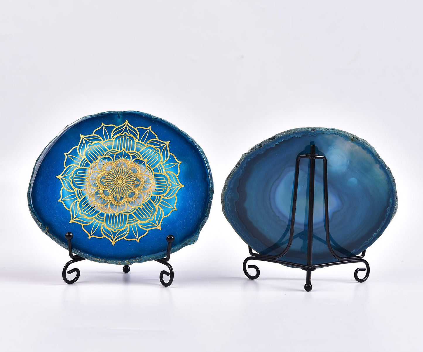 AMOYSTONE Spiritual Decor - Laser Engraved Mandala on Natural Agate Slice in Blue, 4-5" with Foldable Stand